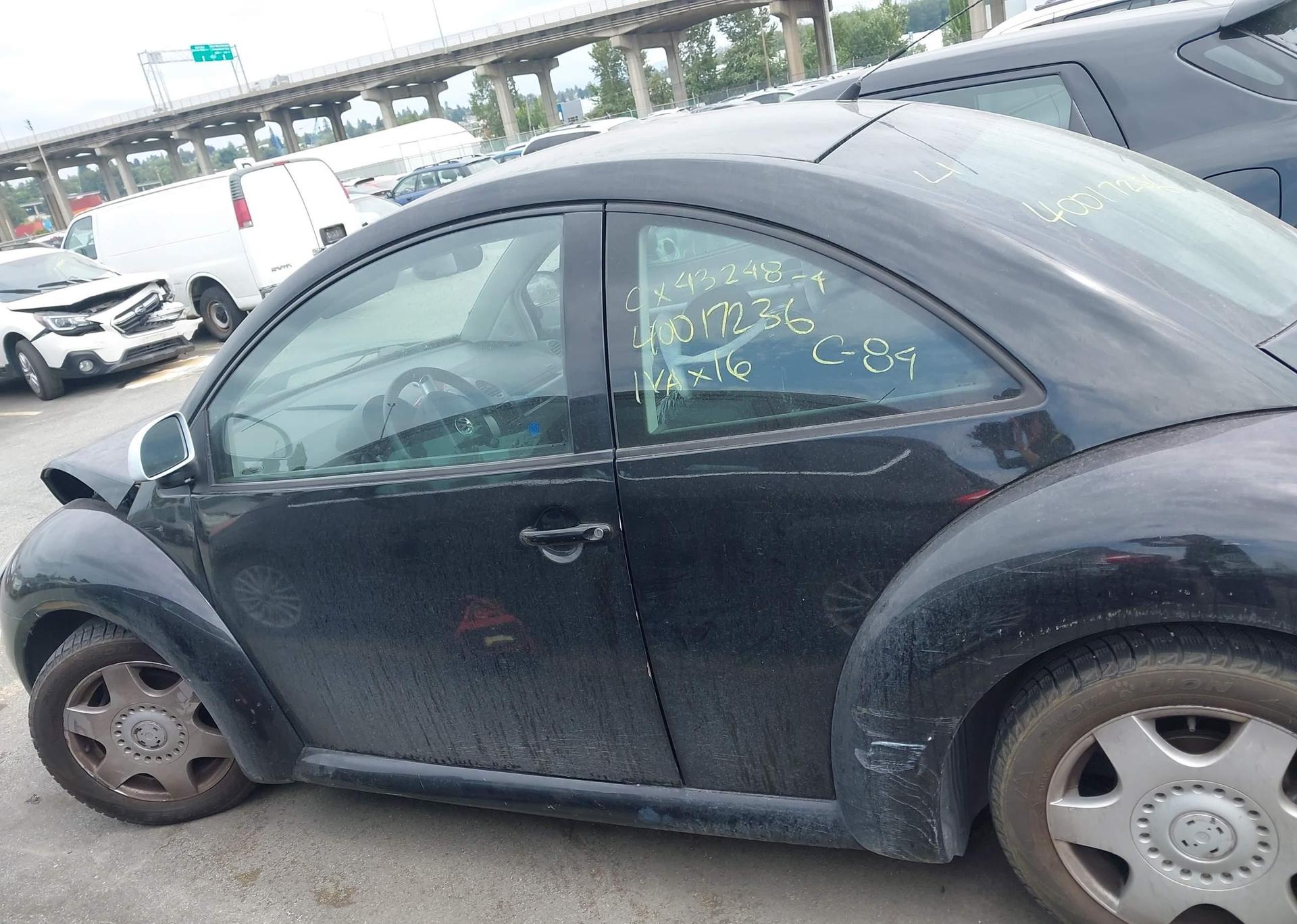 1998 VOLKSWAGEN NEW BEETLE