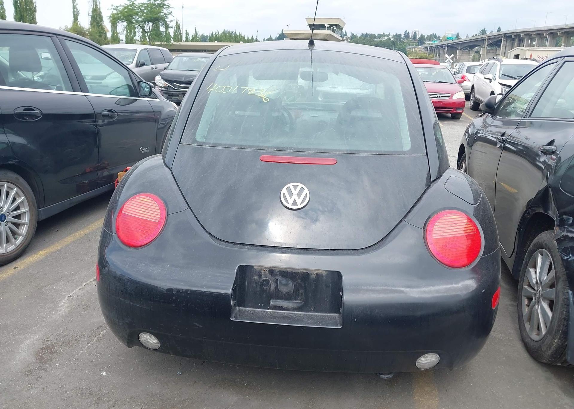 1998 VOLKSWAGEN NEW BEETLE