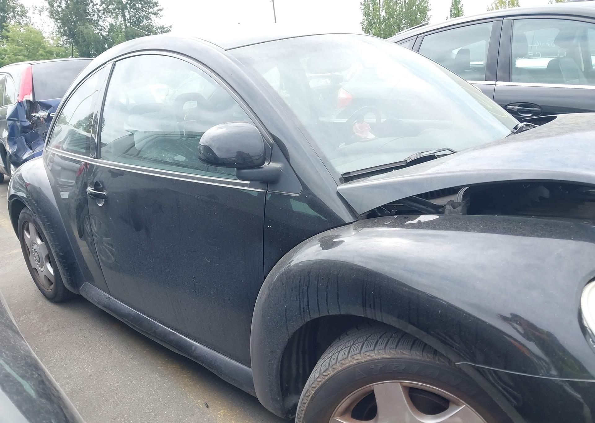 1998 VOLKSWAGEN NEW BEETLE