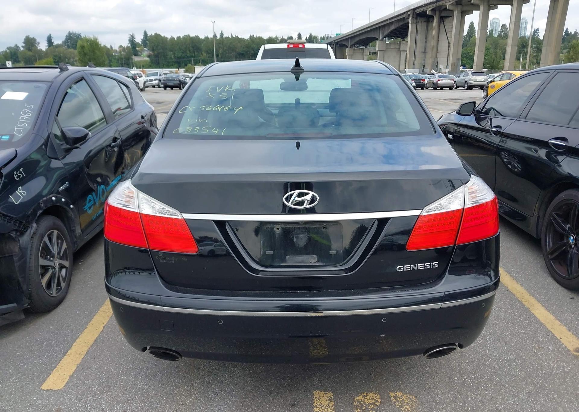 2010 HYUNDAI GENESIS 3.8L