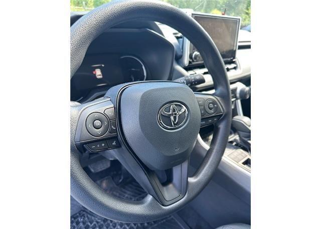 2025 TOYOTA RAV4 LE