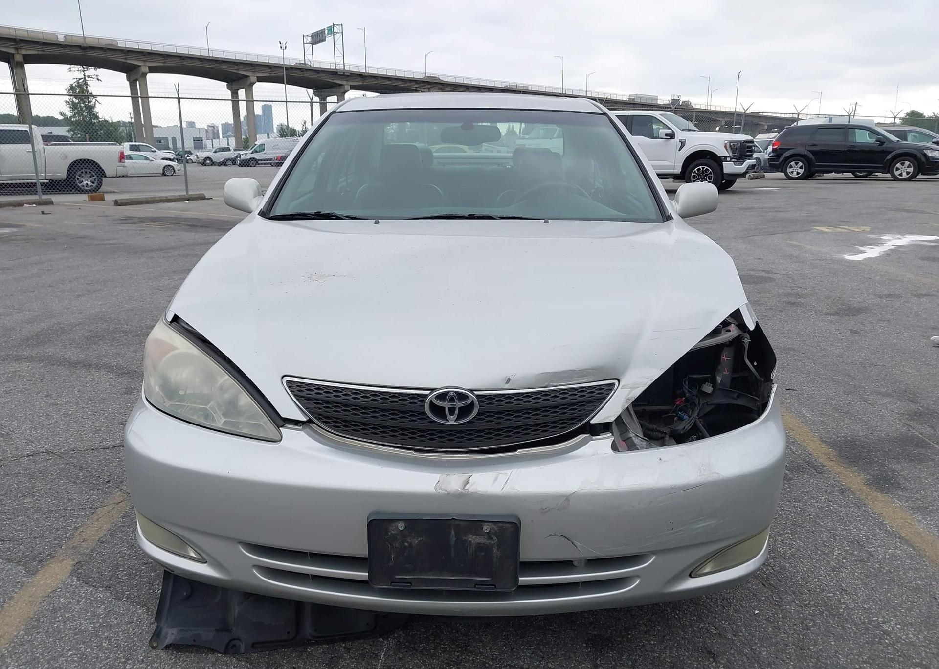 2004 TOYOTA CAMRY