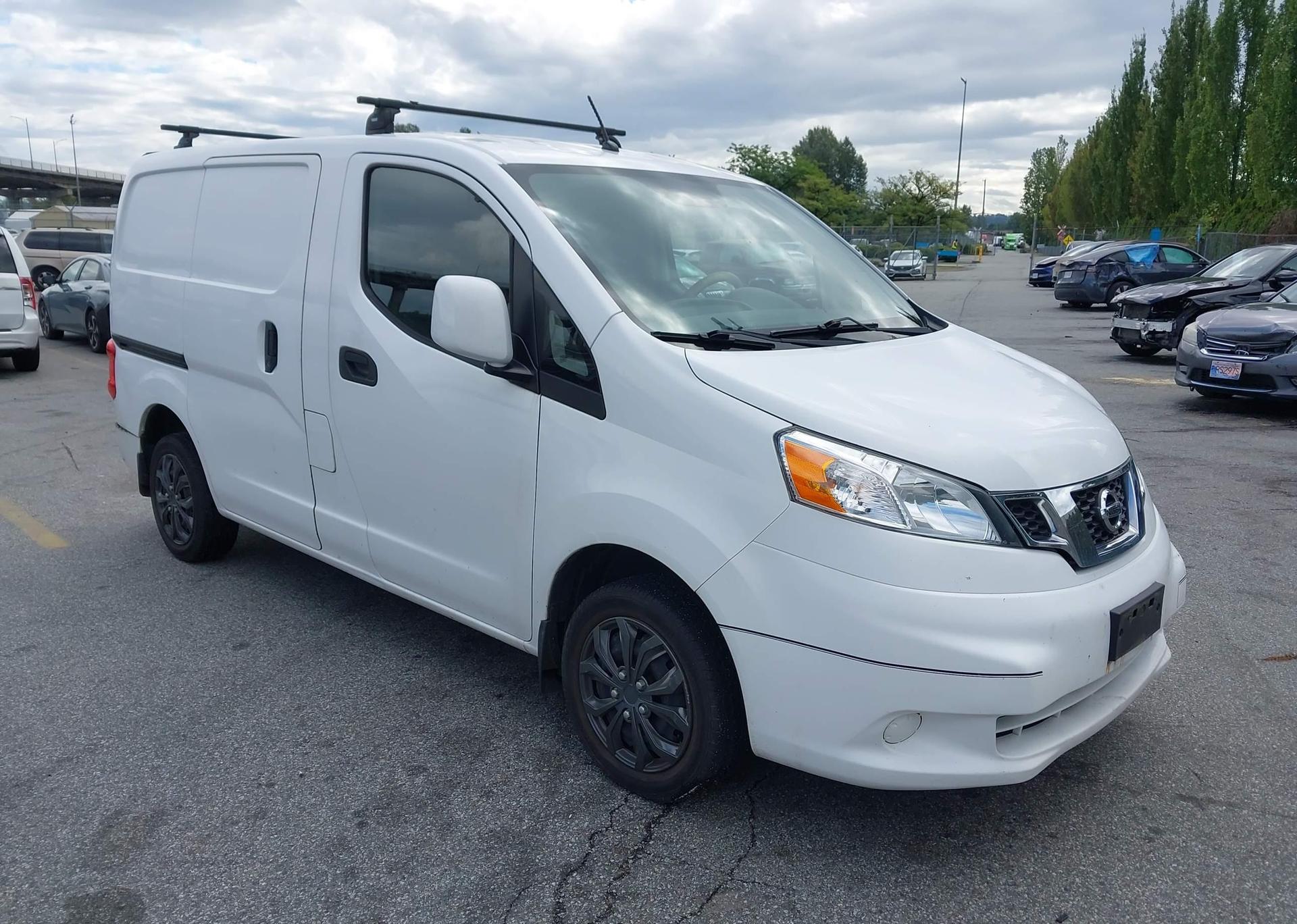 2015 NISSAN NV200 2.5S