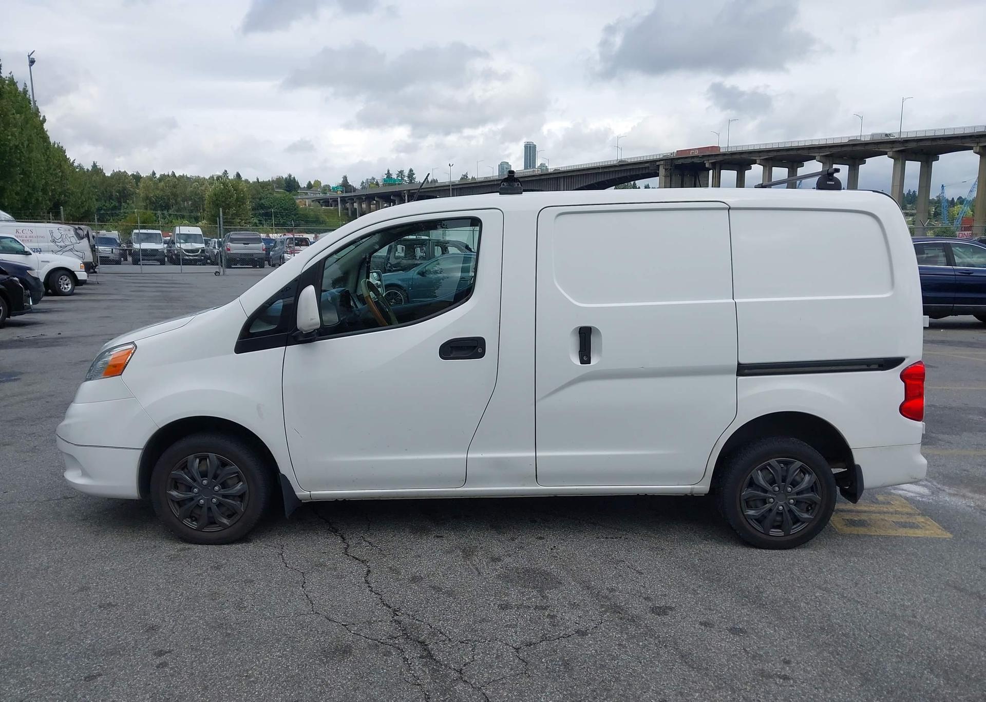 2015 NISSAN NV200 2.5S