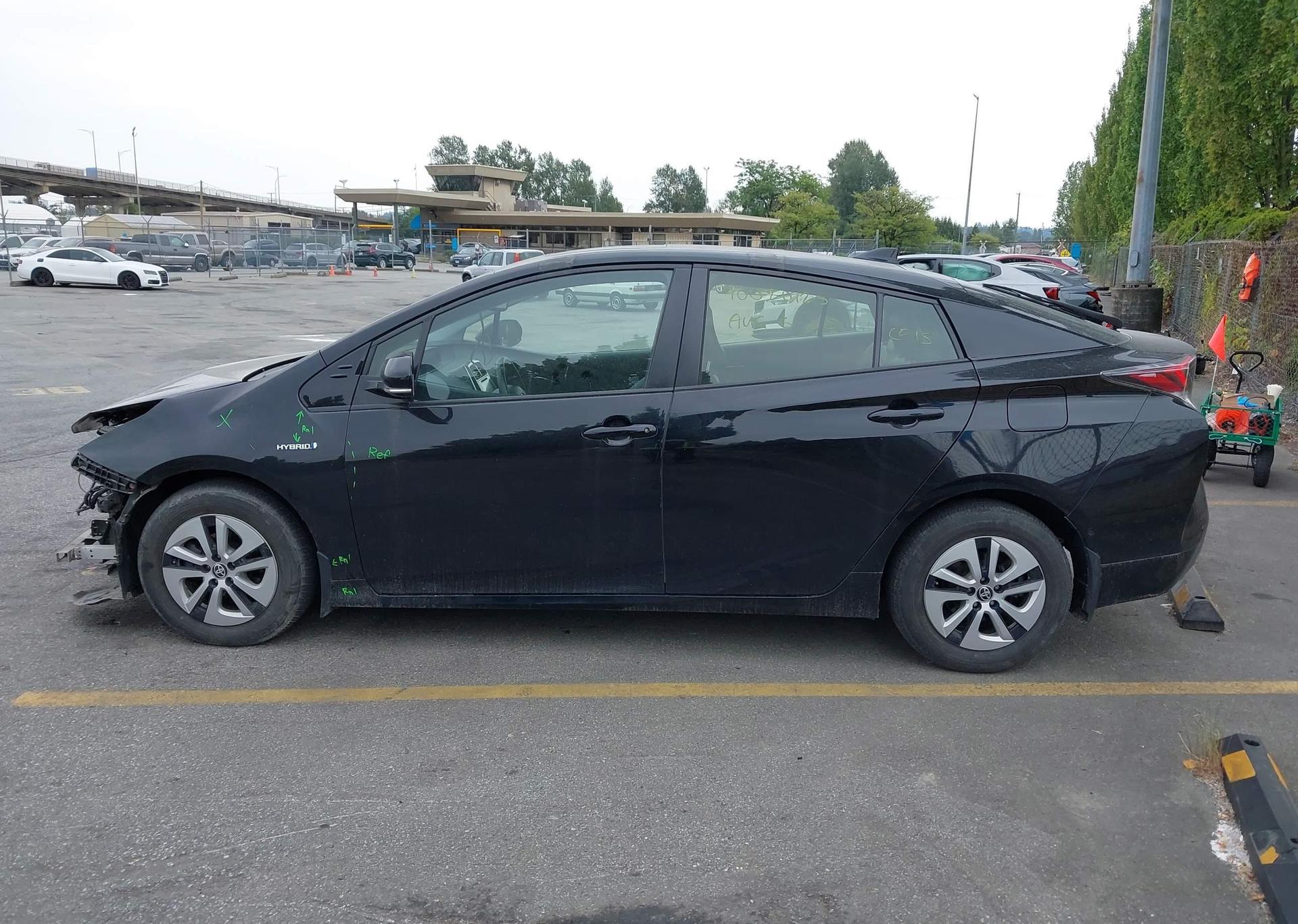 2018 TOYOTA PRIUS