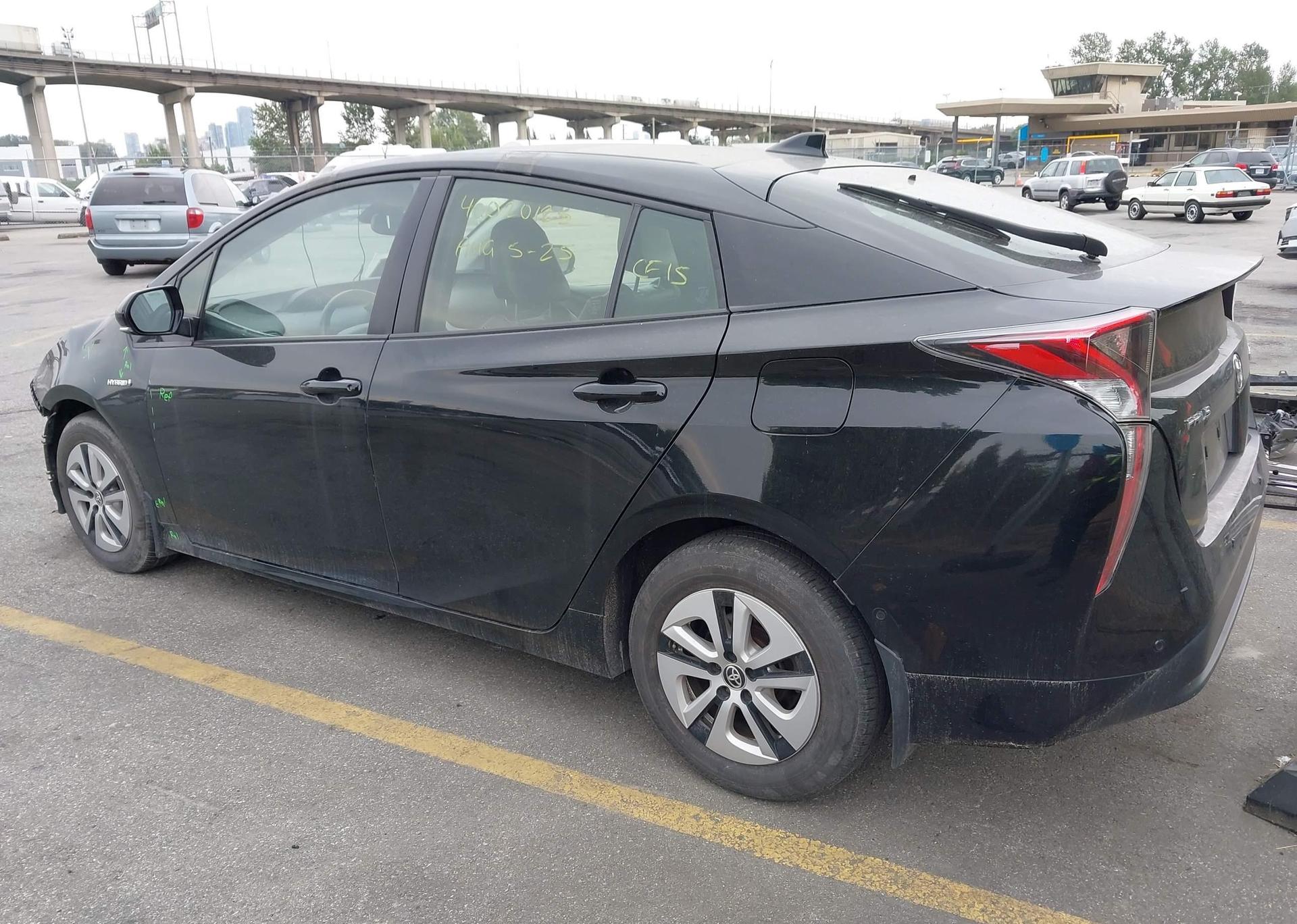 2018 TOYOTA PRIUS