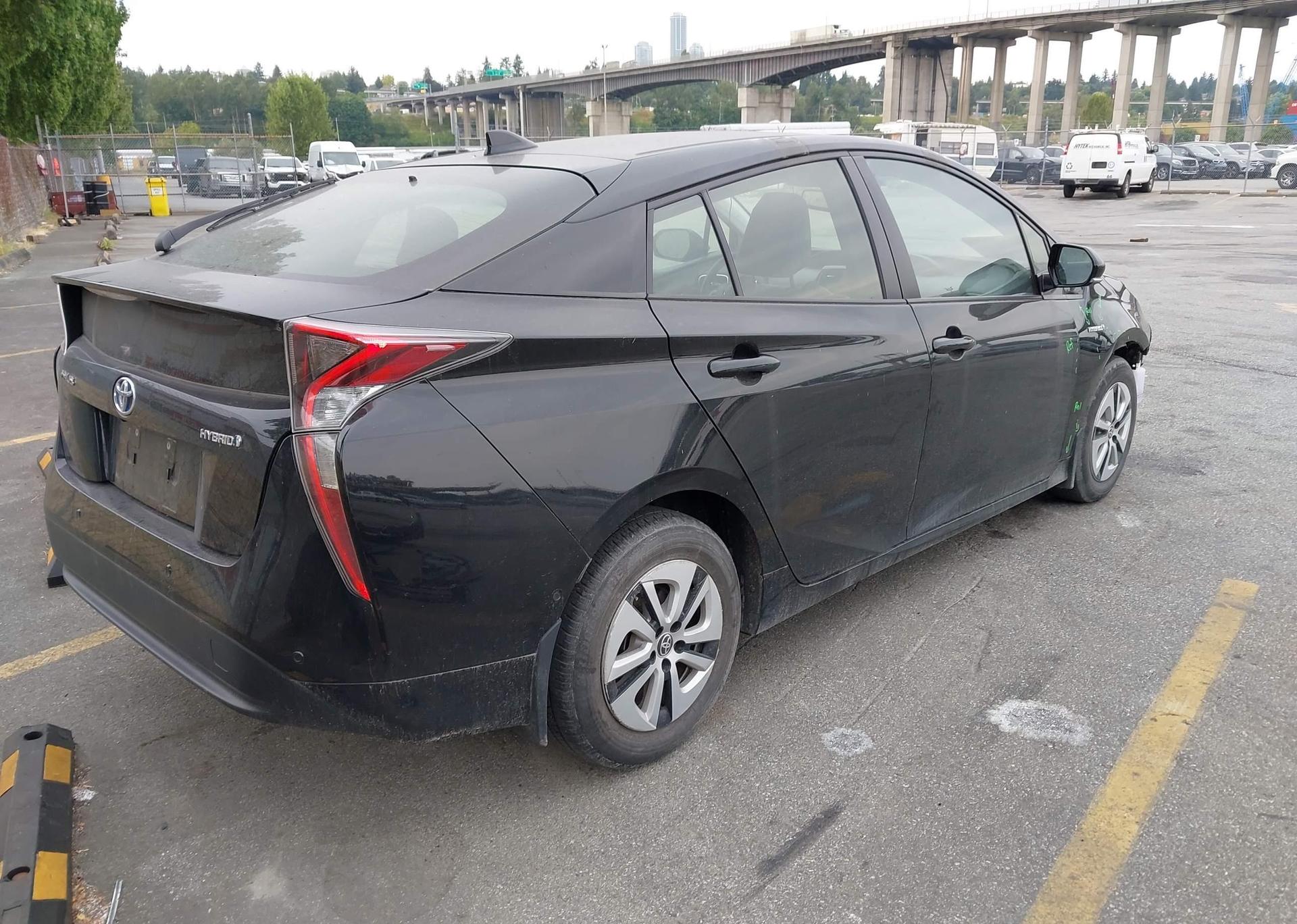 2018 TOYOTA PRIUS