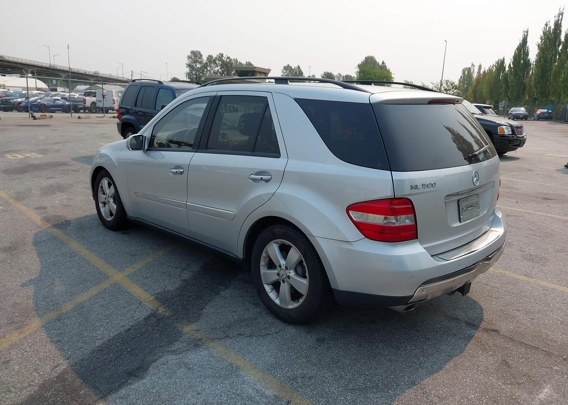 2006 MERCEDES-BENZ ML 500