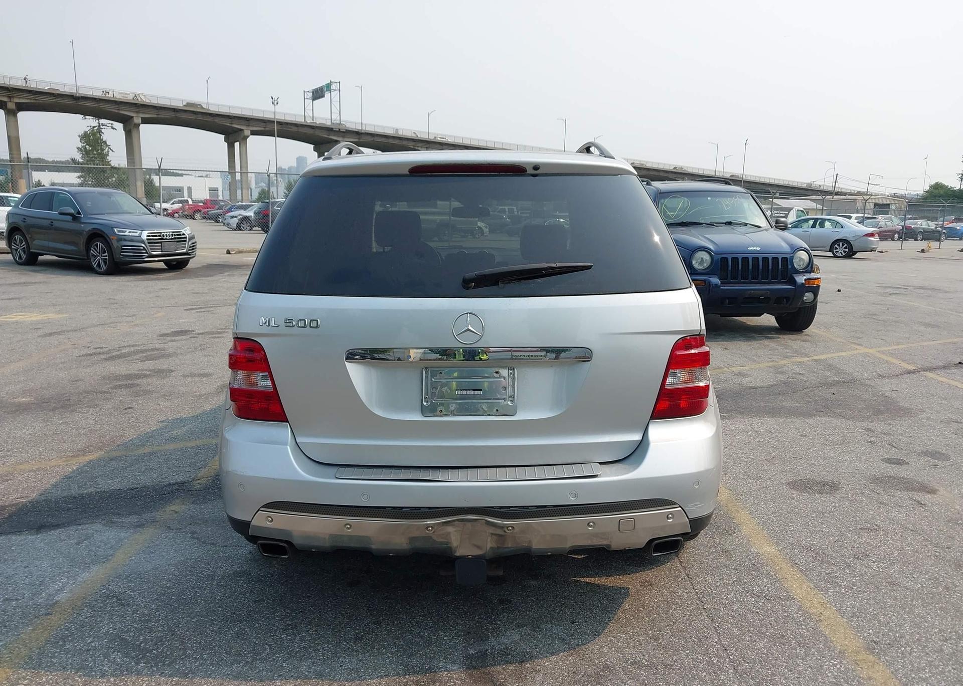 2006 MERCEDES-BENZ ML 500