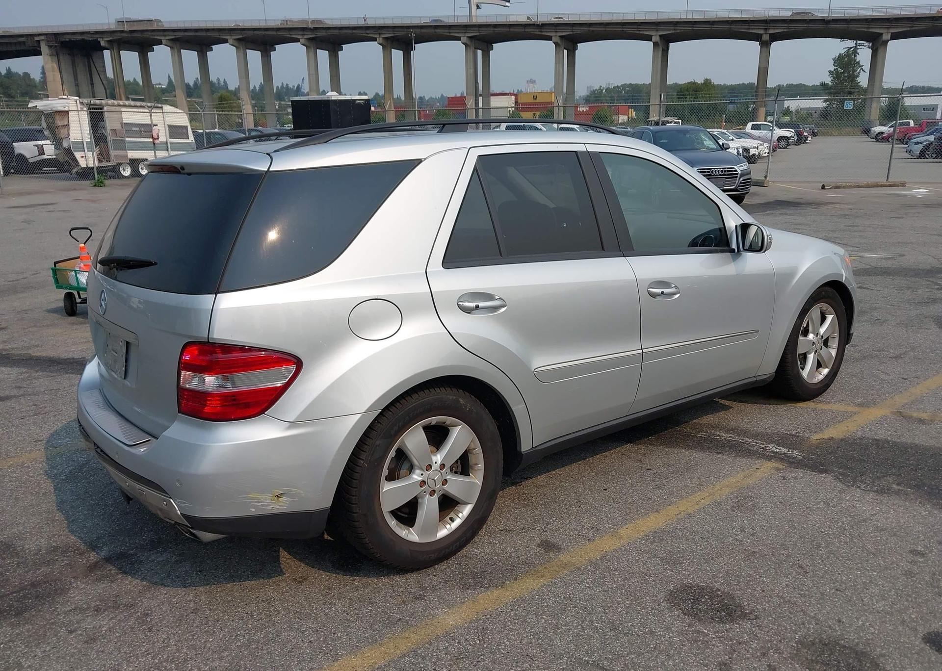 2006 MERCEDES-BENZ ML 500