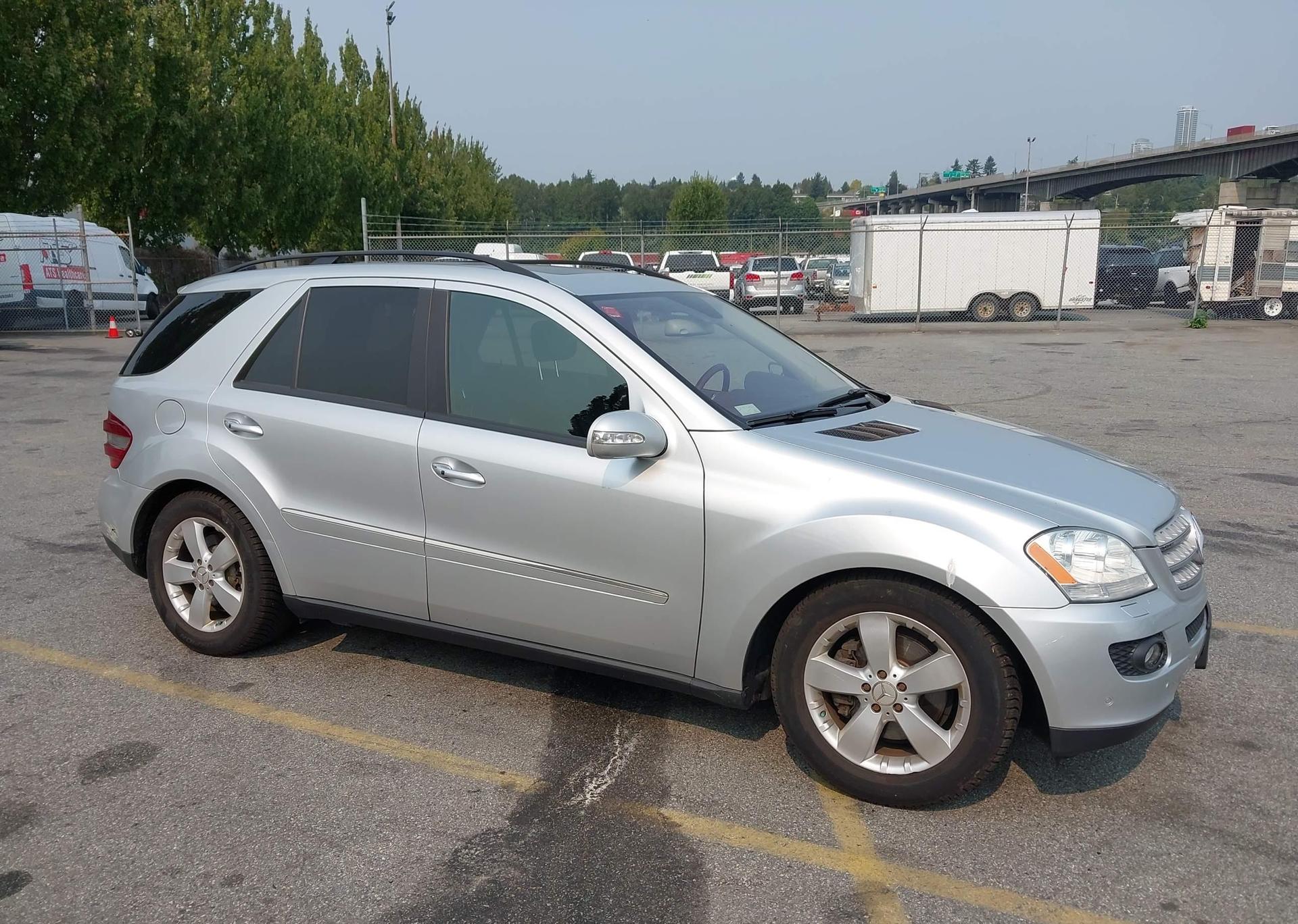 2006 MERCEDES-BENZ ML 500