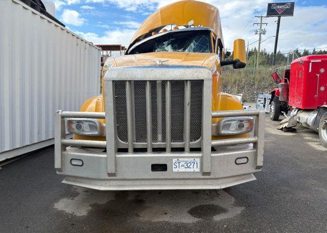 2023 PETERBILT 567