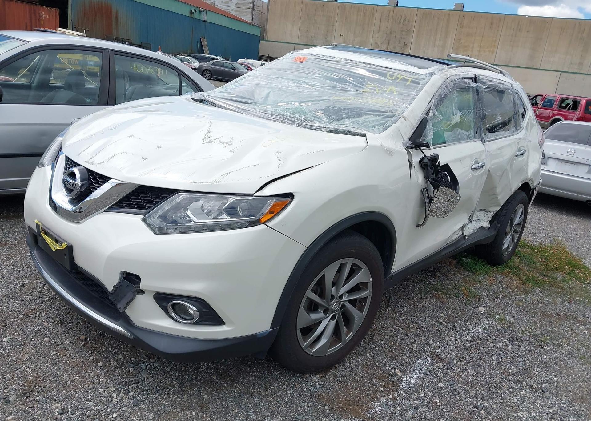 2015 NISSAN ROGUE S