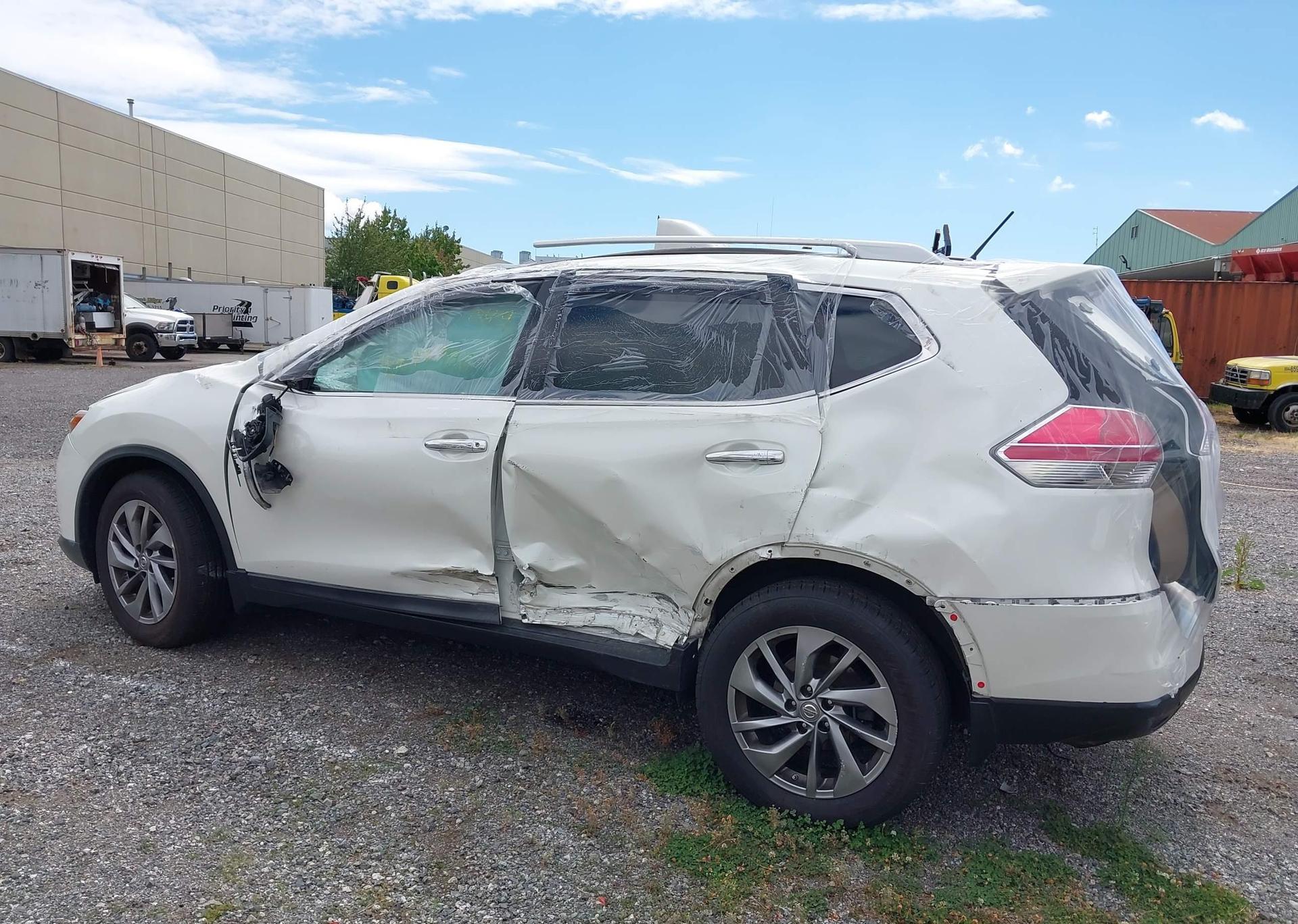 2015 NISSAN ROGUE S