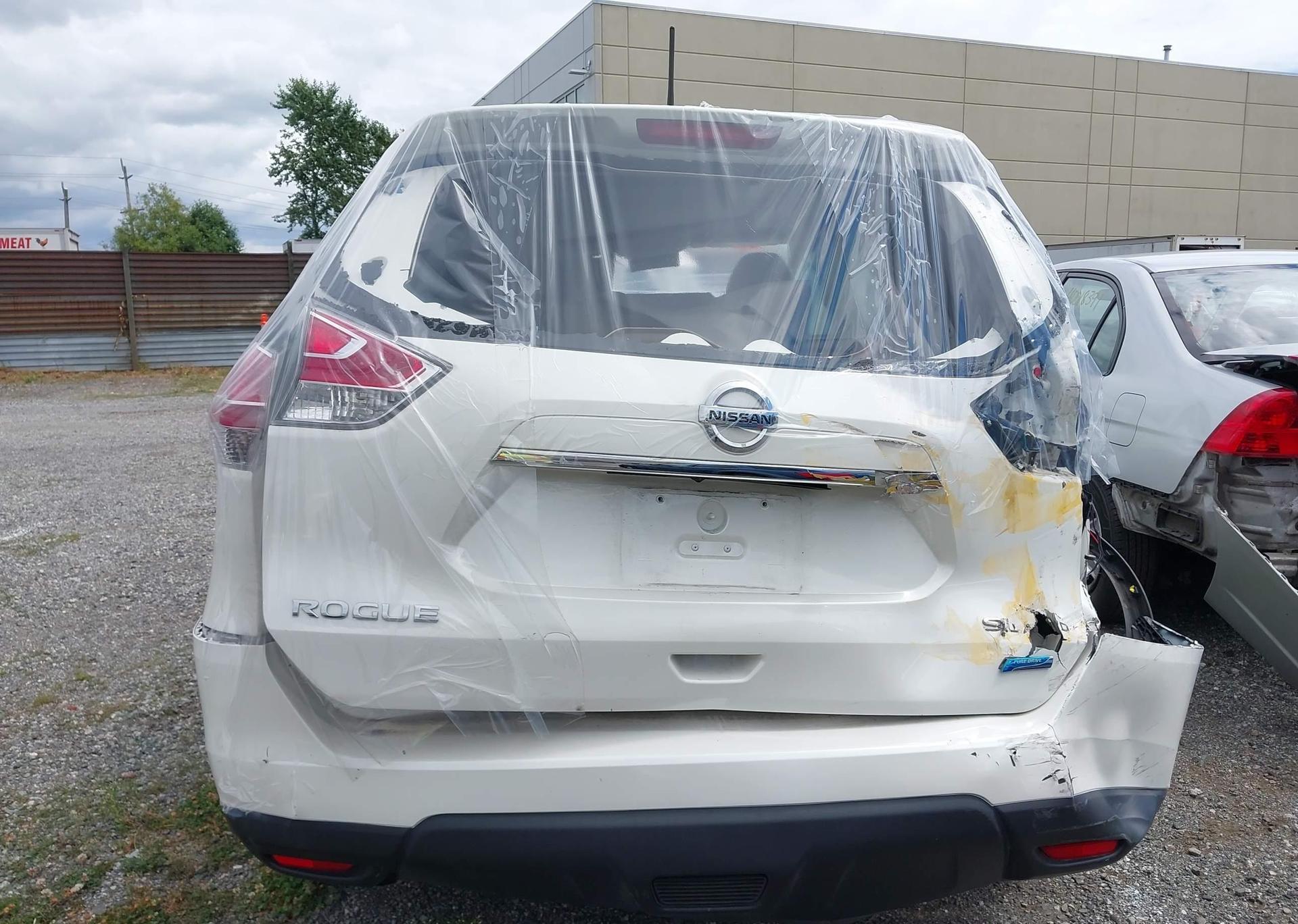 2015 NISSAN ROGUE S