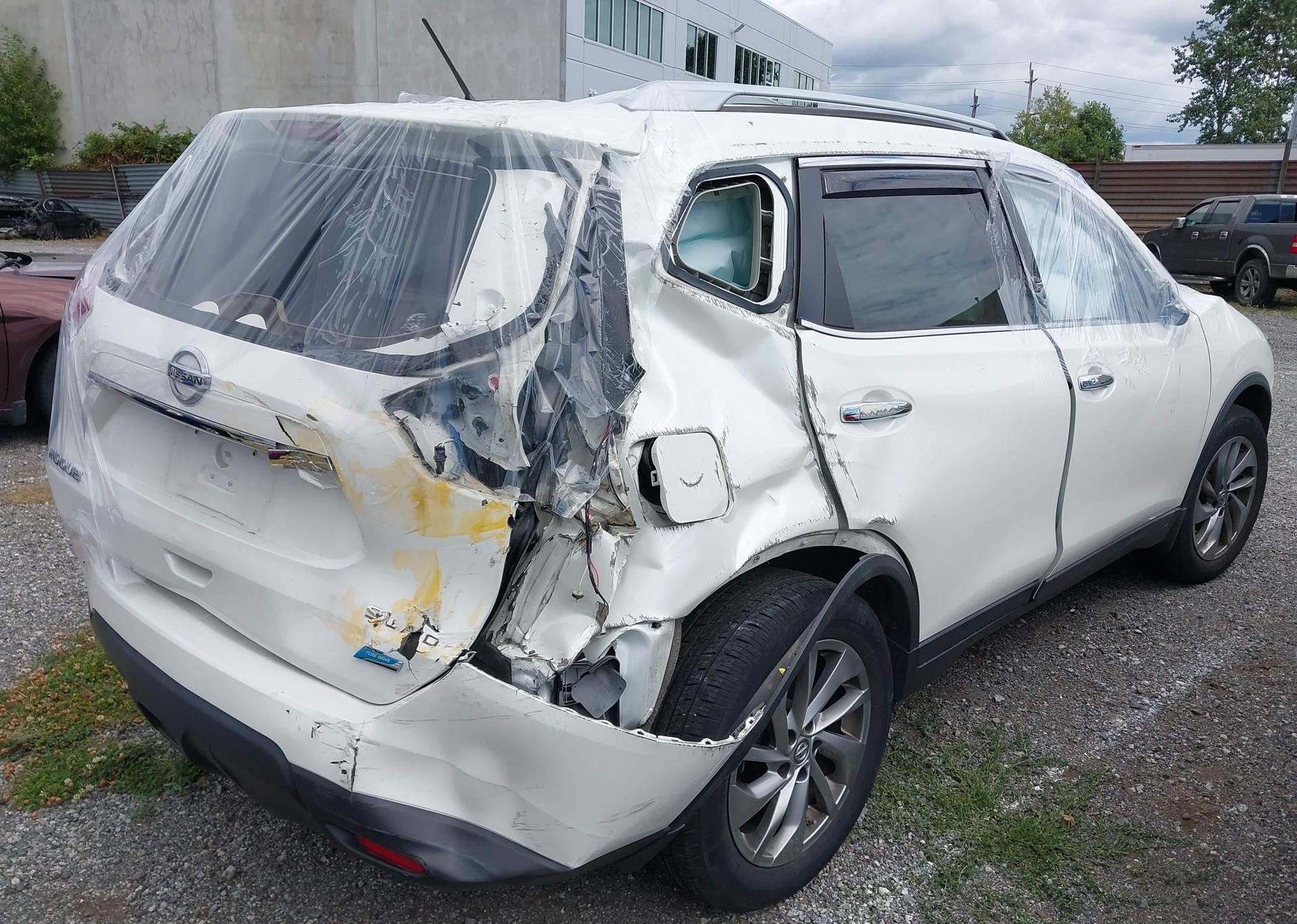 2015 NISSAN ROGUE S