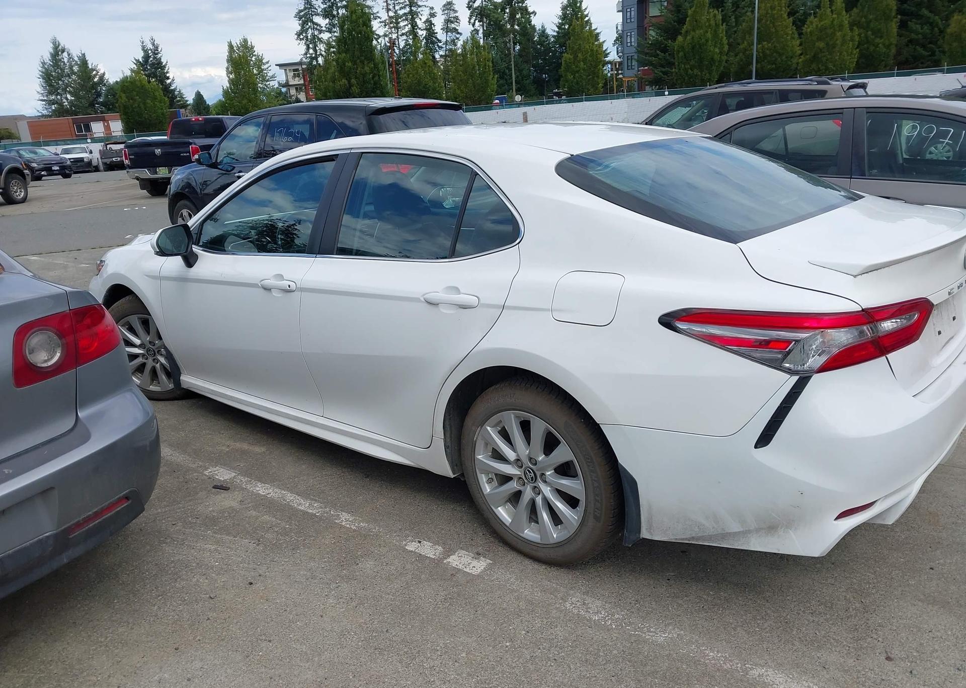 2018 TOYOTA CAMRY