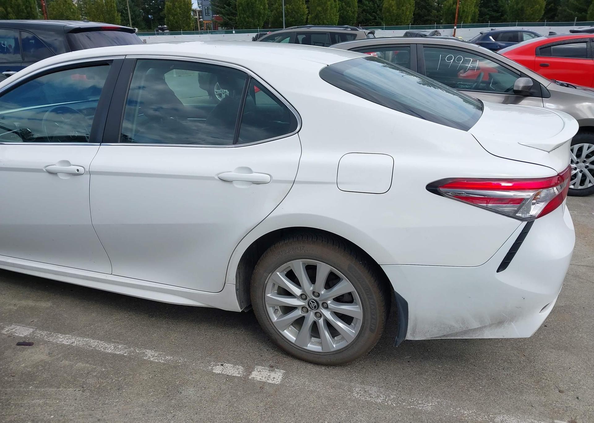 2018 TOYOTA CAMRY