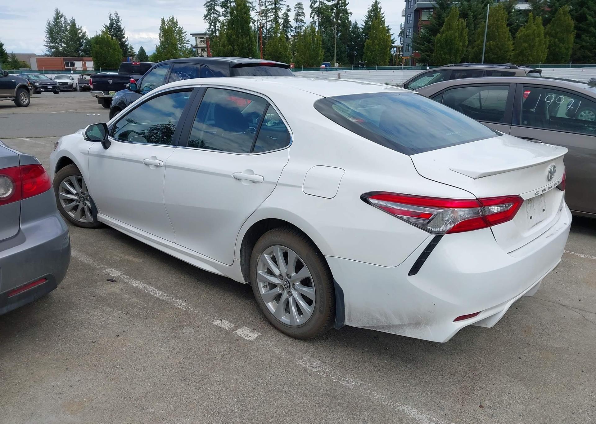 2018 TOYOTA CAMRY