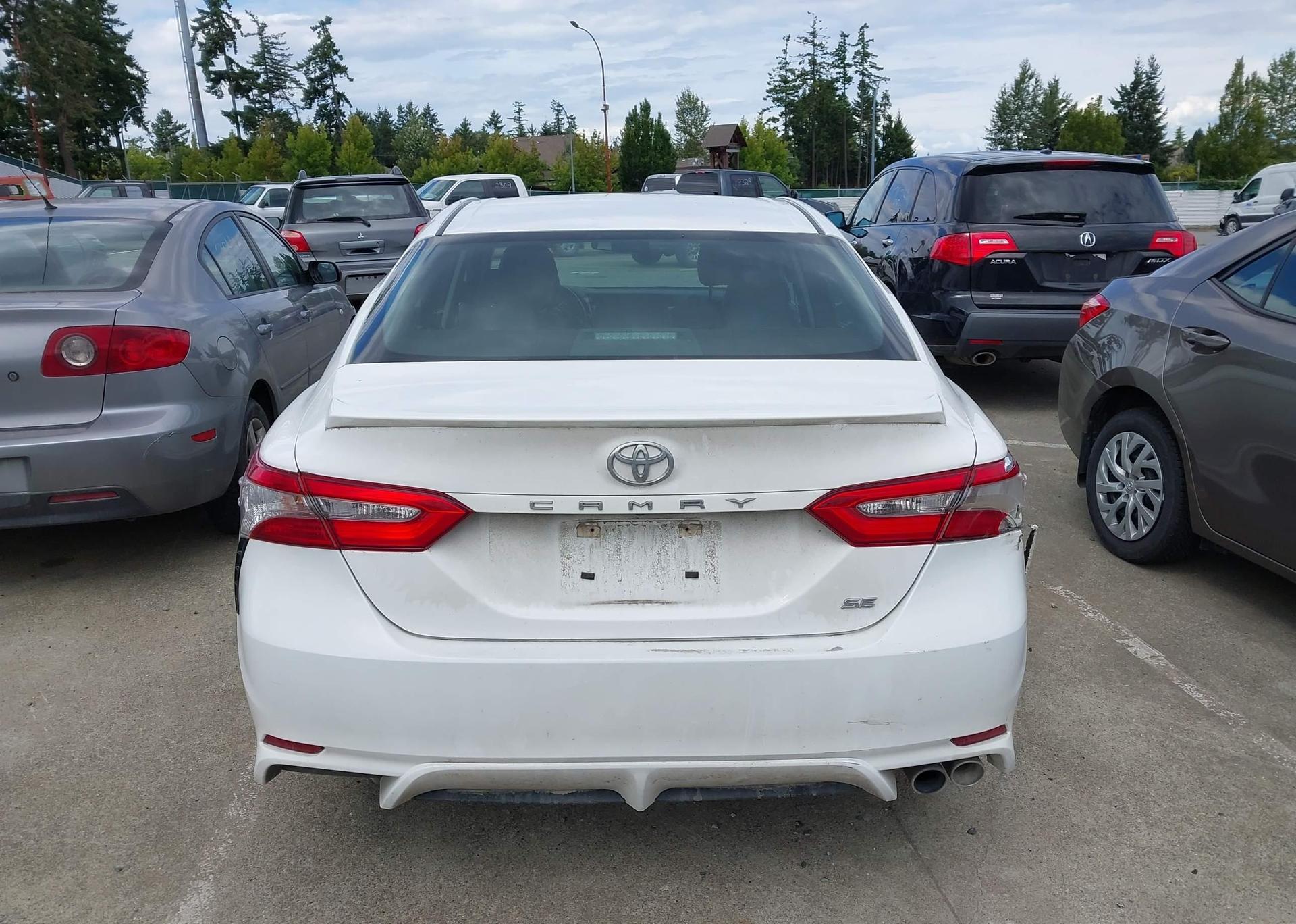 2018 TOYOTA CAMRY