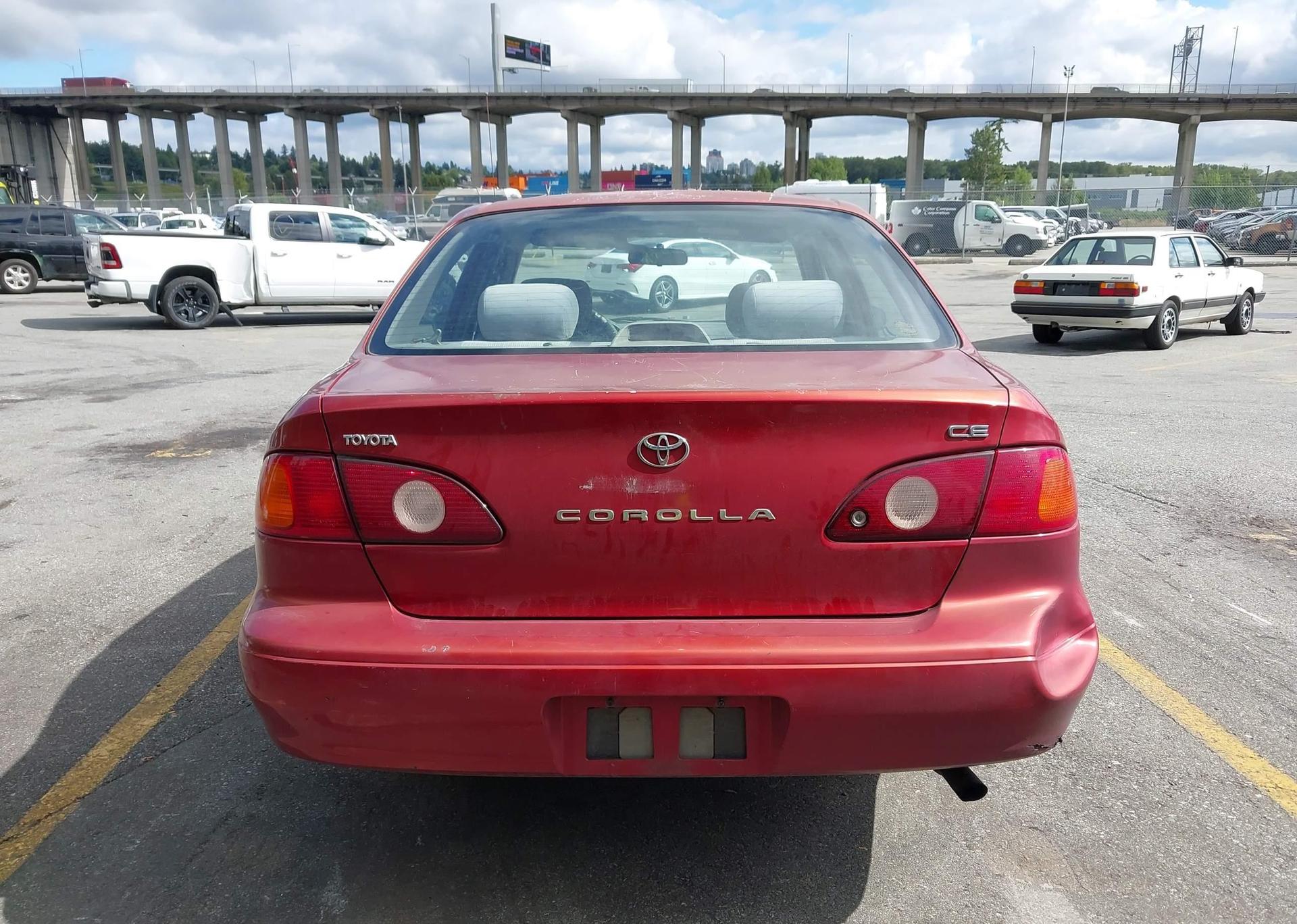 2002 TOYOTA COROLLA CE
