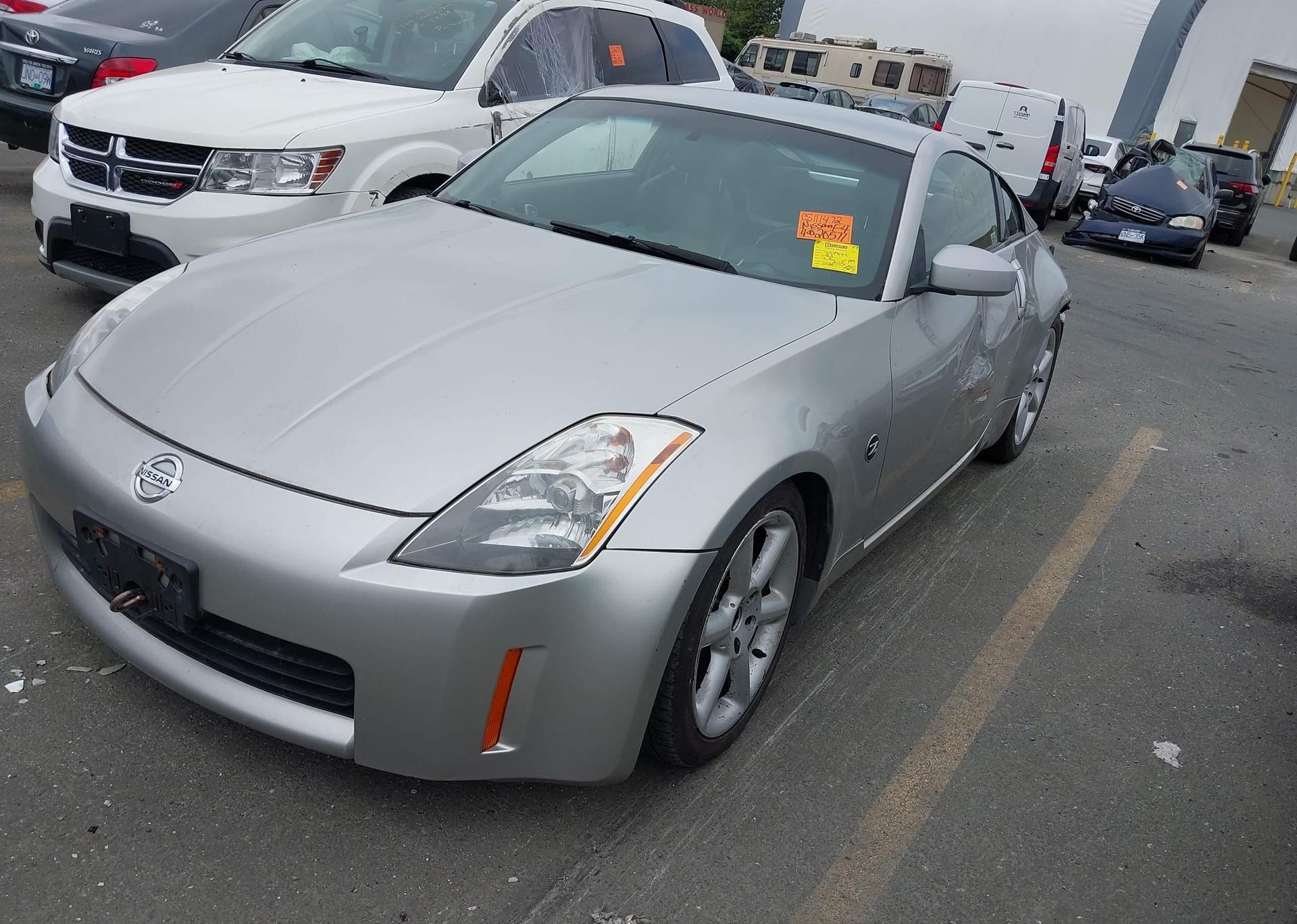2003 NISSAN 350Z