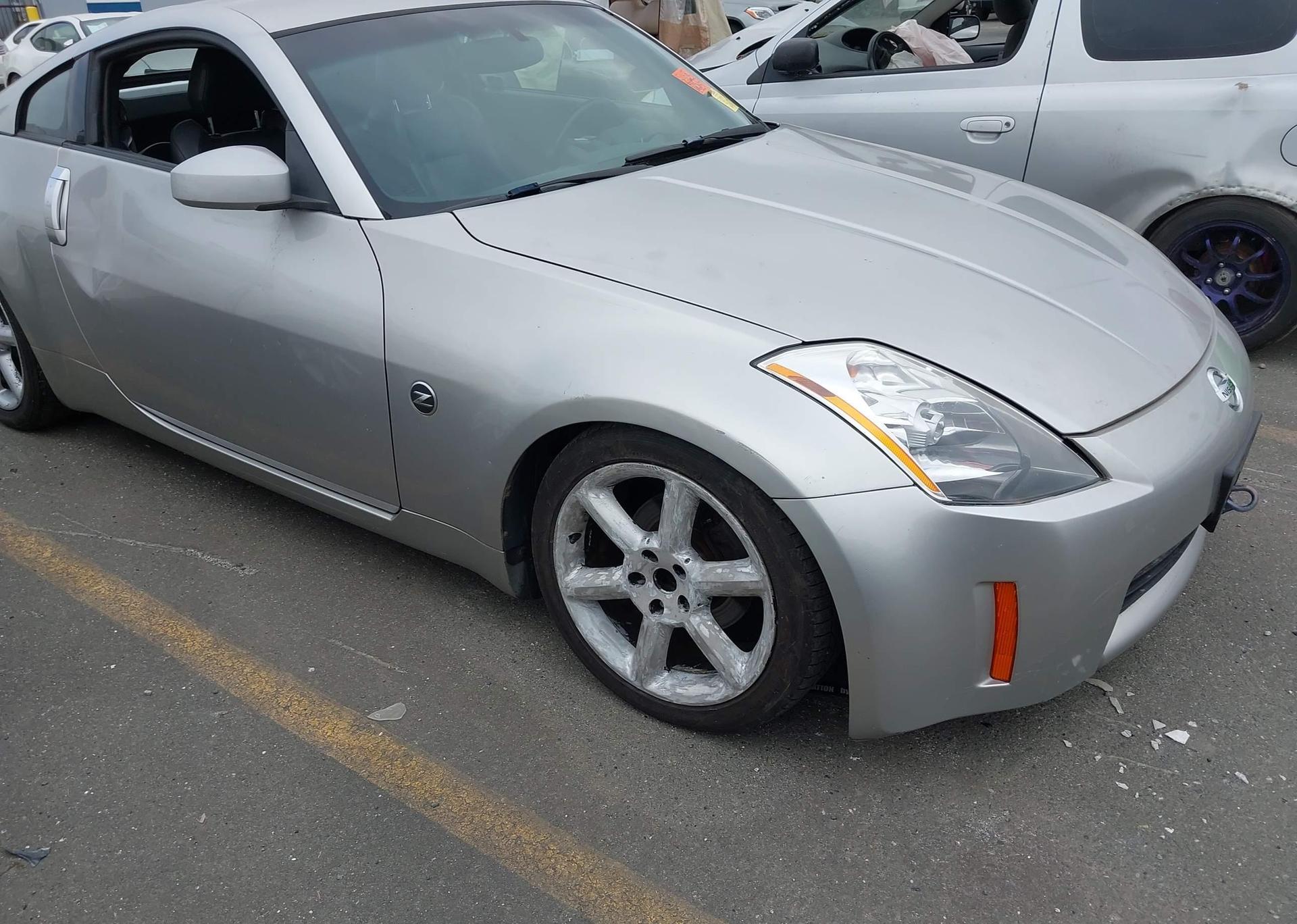 2003 NISSAN 350Z