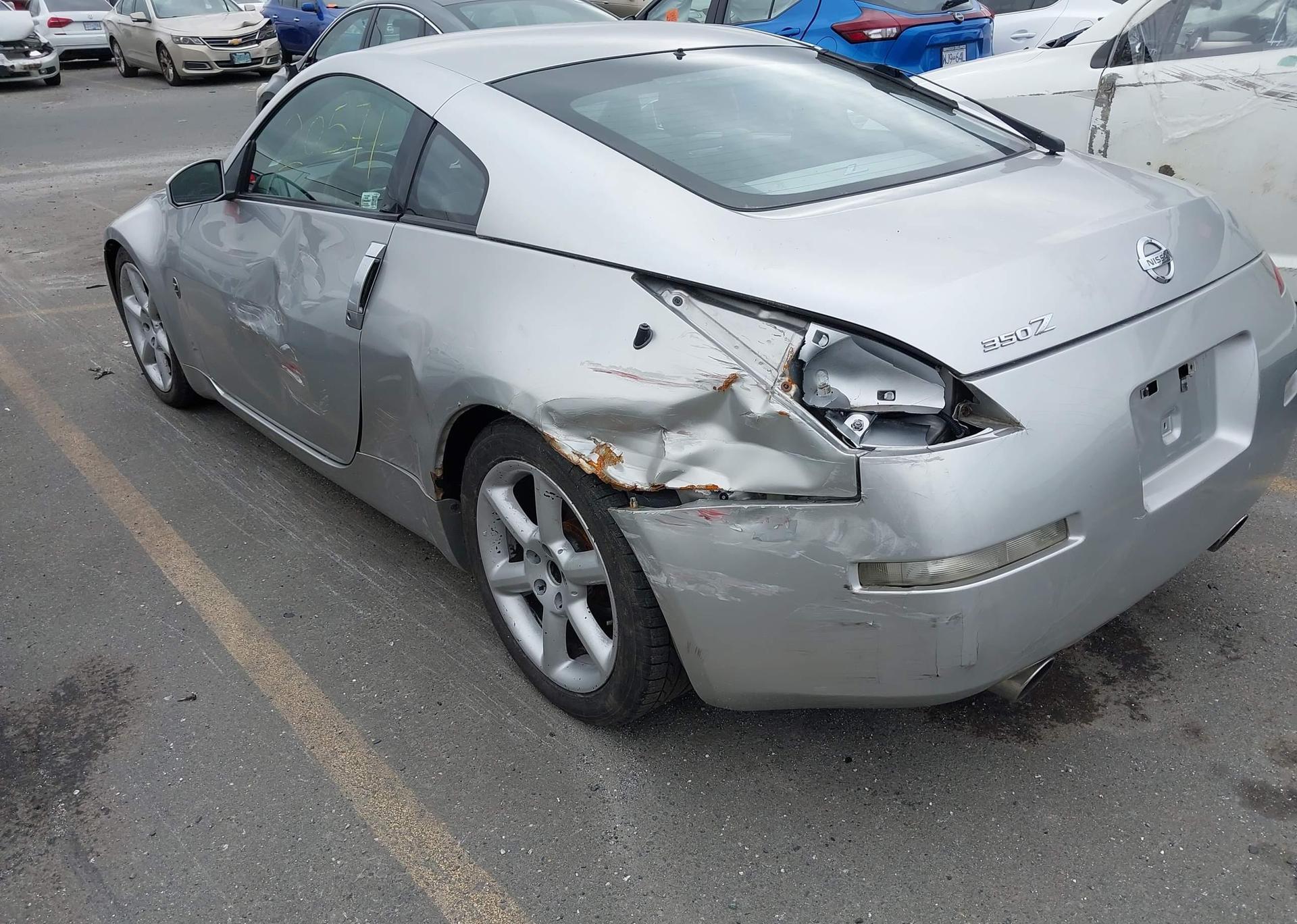 2003 NISSAN 350Z