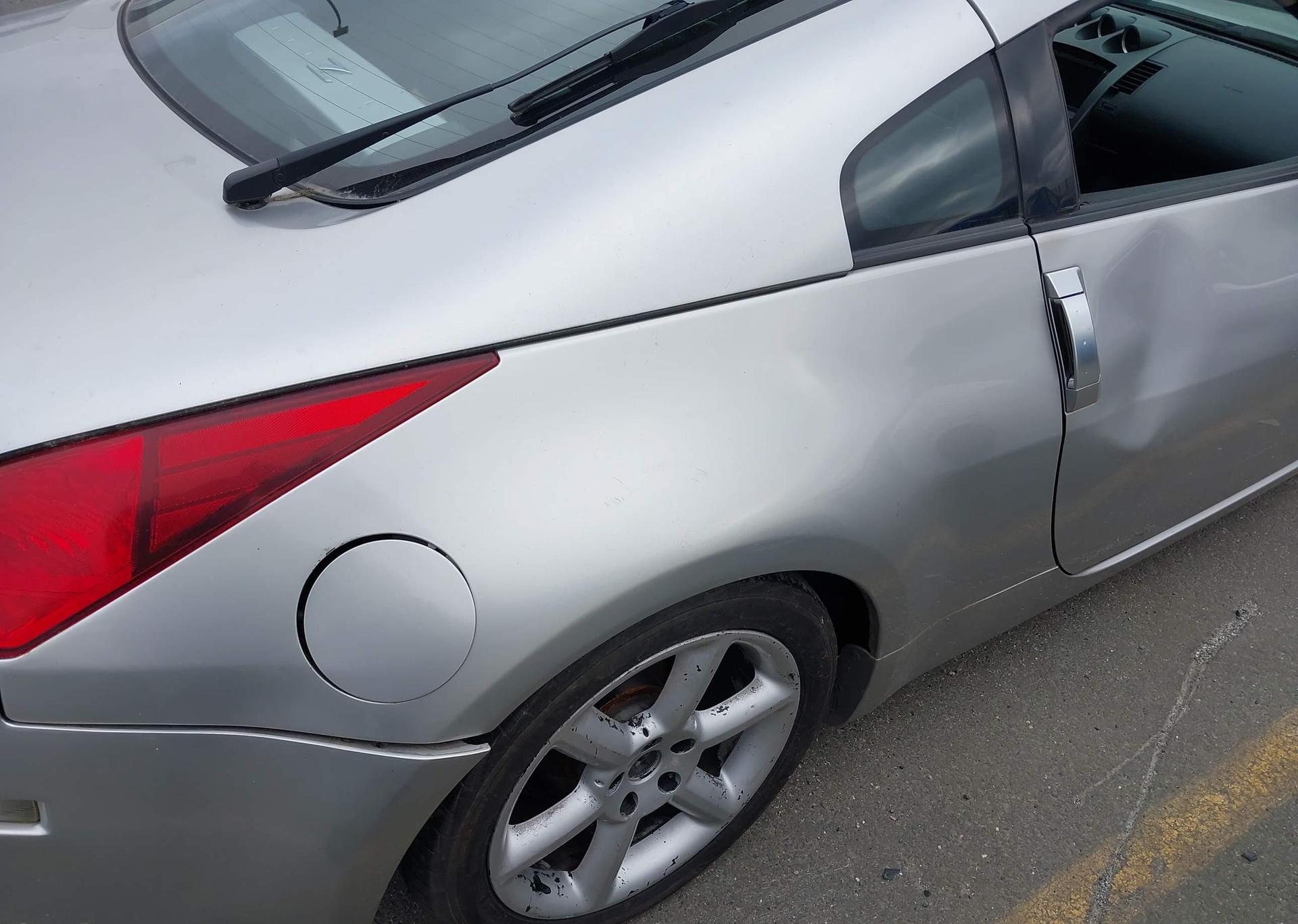 2003 NISSAN 350Z