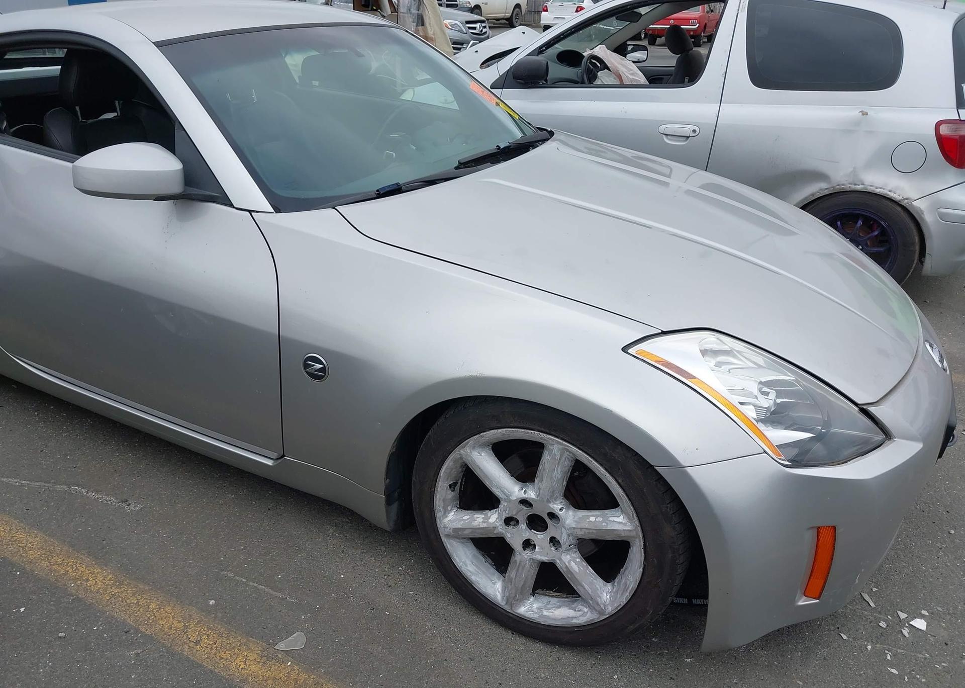 2003 NISSAN 350Z