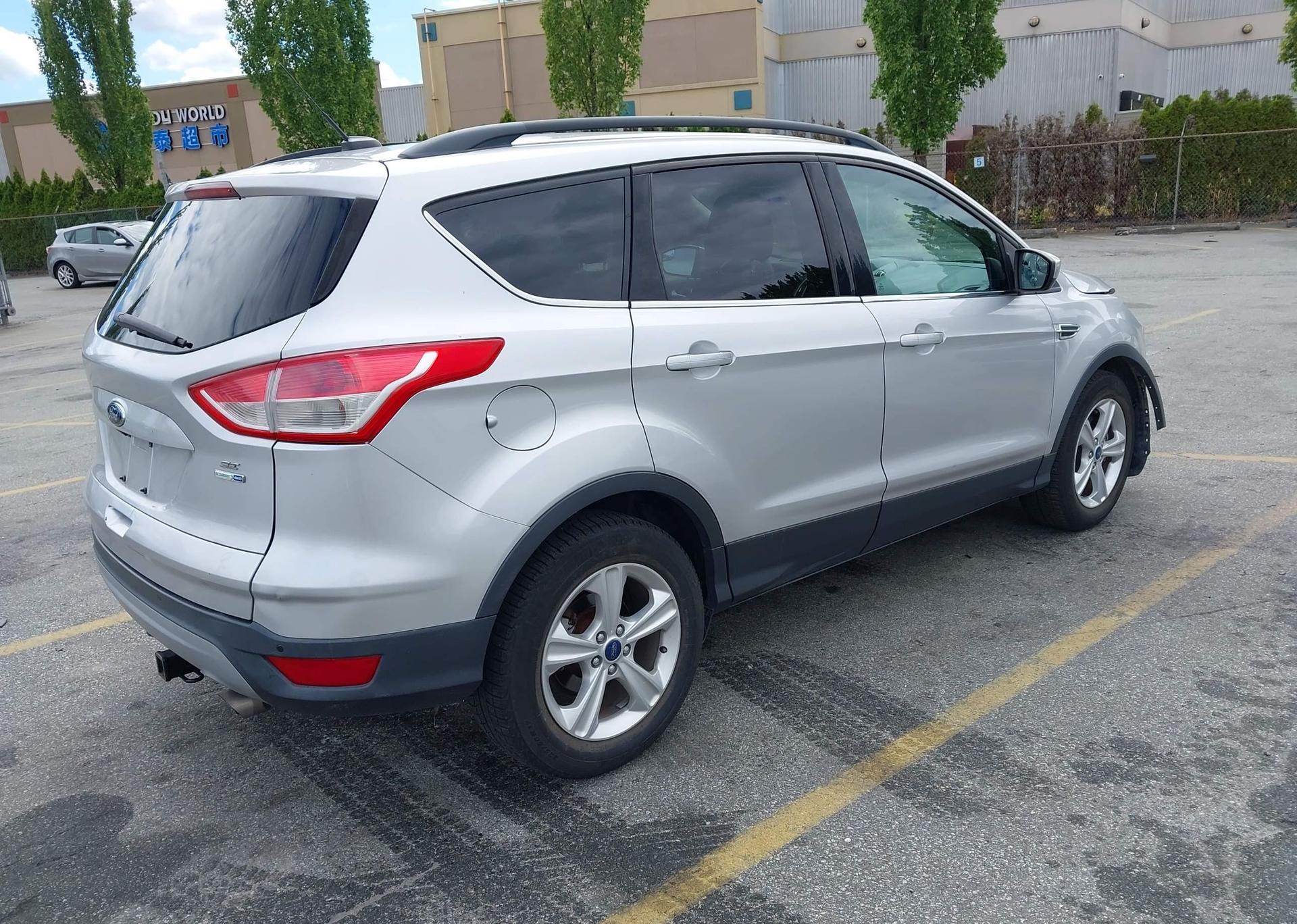 2014 FORD ESCAPE SE