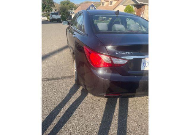 2011 HYUNDAI SONATA GLS