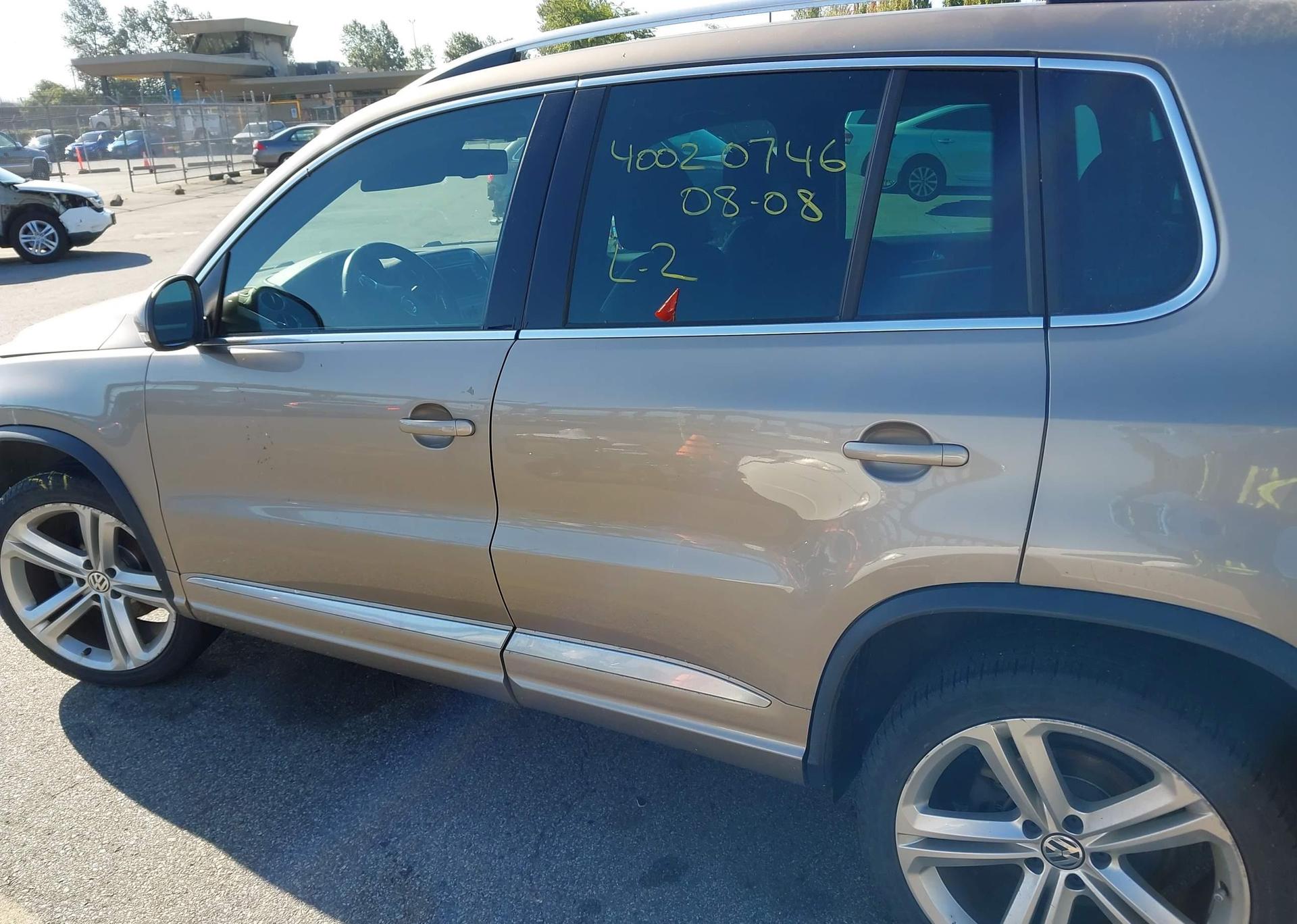 2016 VOLKSWAGEN TIGUAN COMFORT