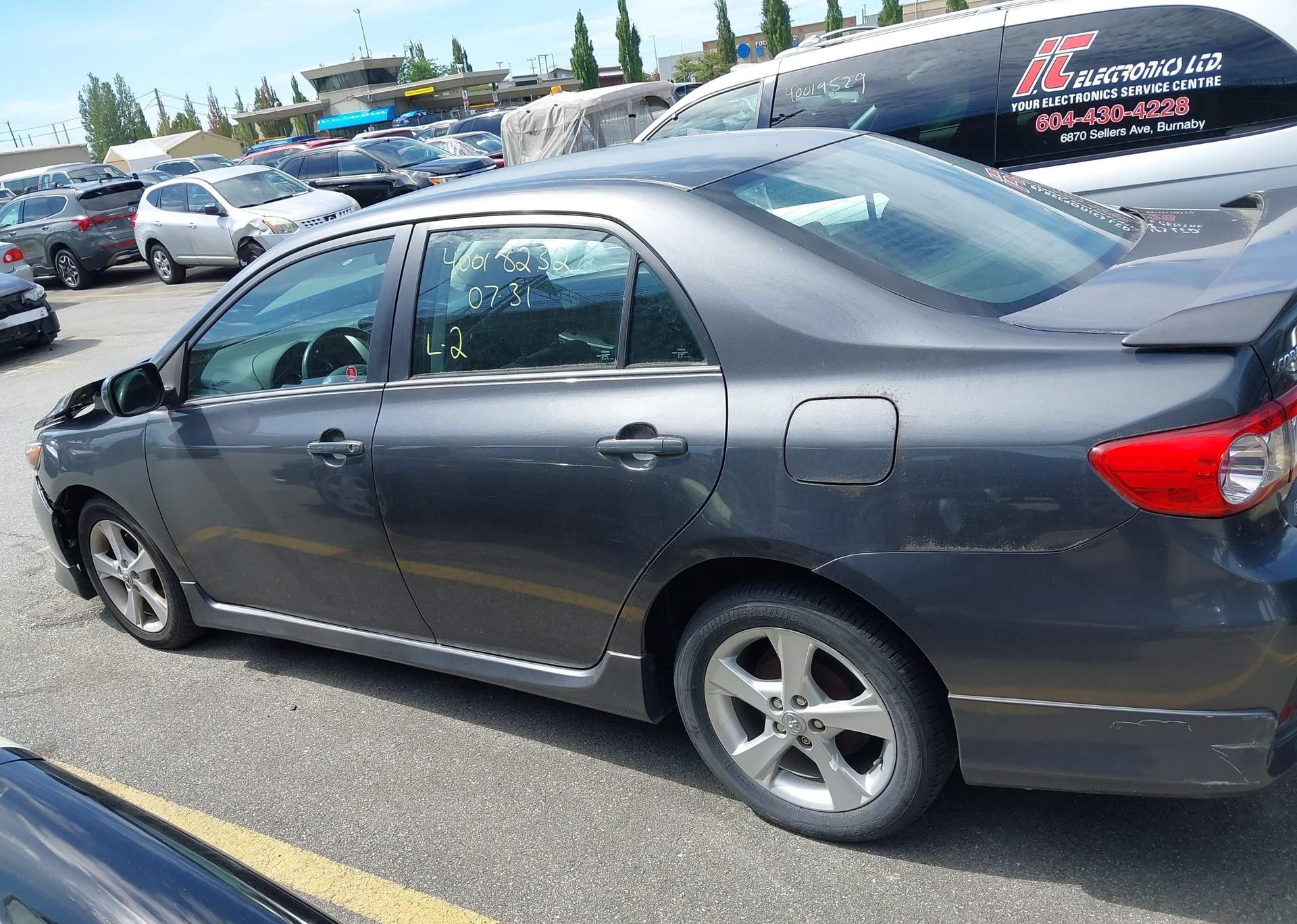 2013 TOYOTA COROLLA S