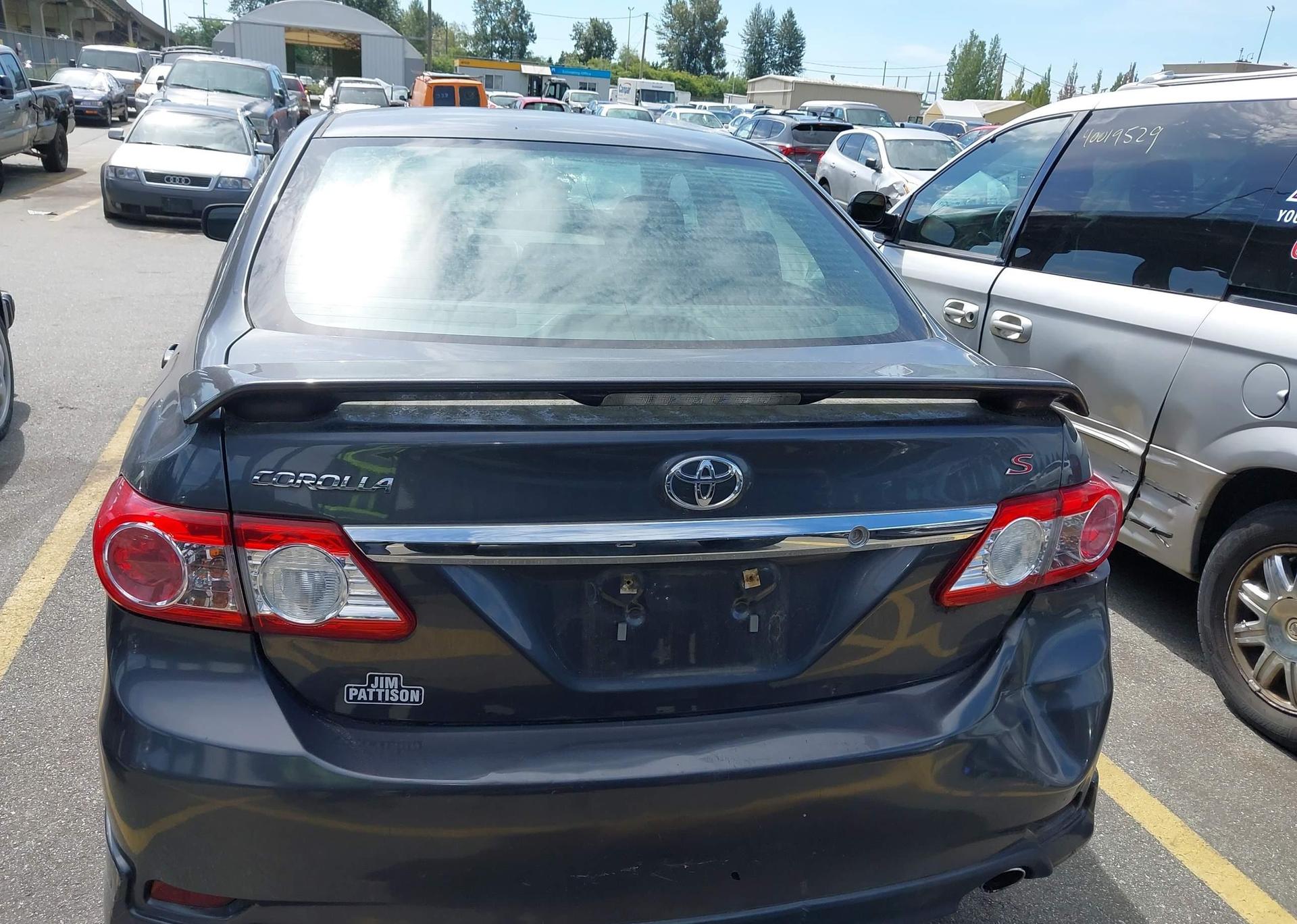 2013 TOYOTA COROLLA S