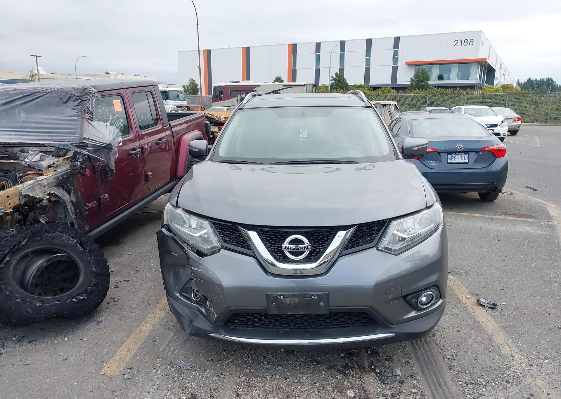 2015 NISSAN ROGUE