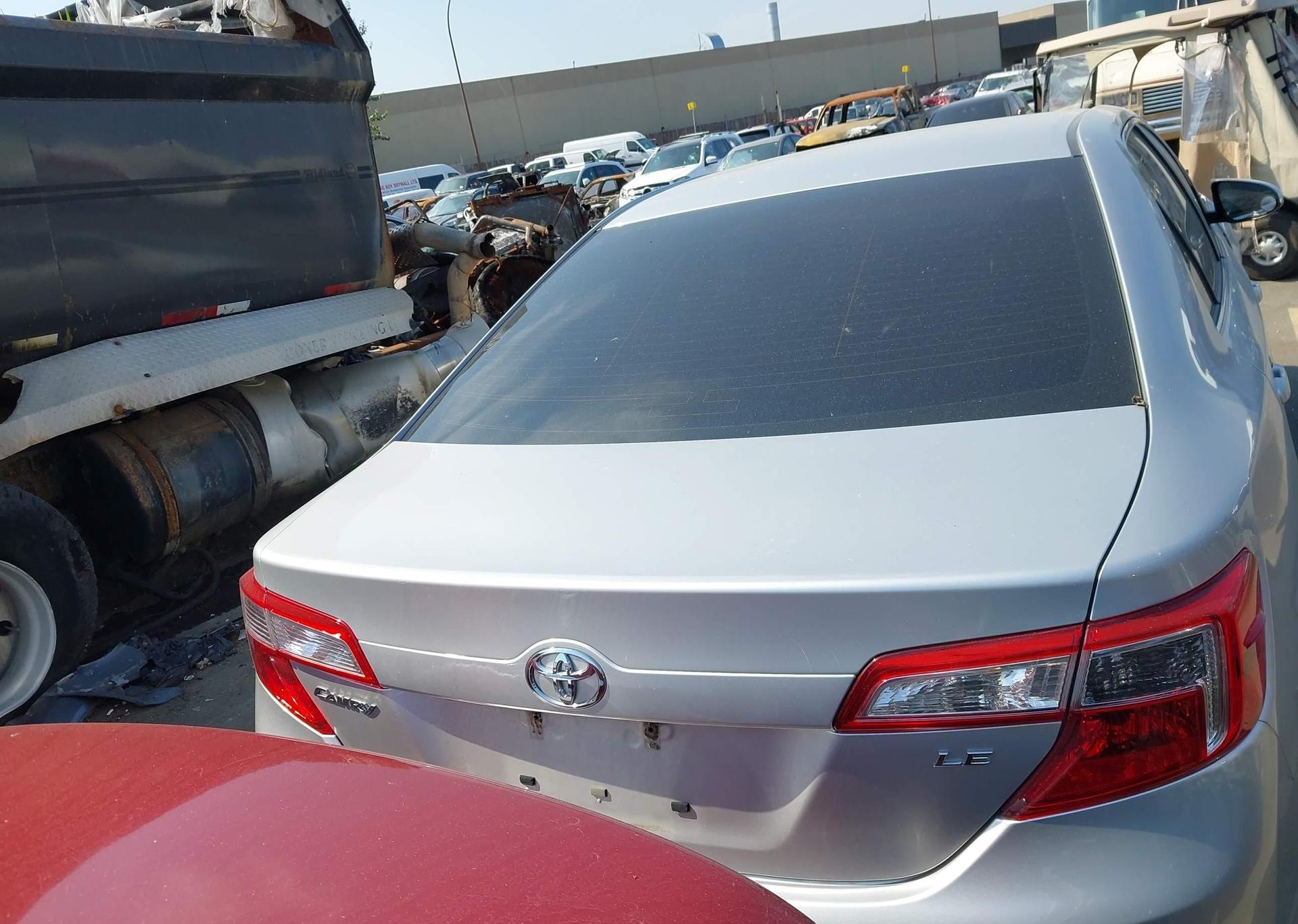 2014 TOYOTA CAMRY
