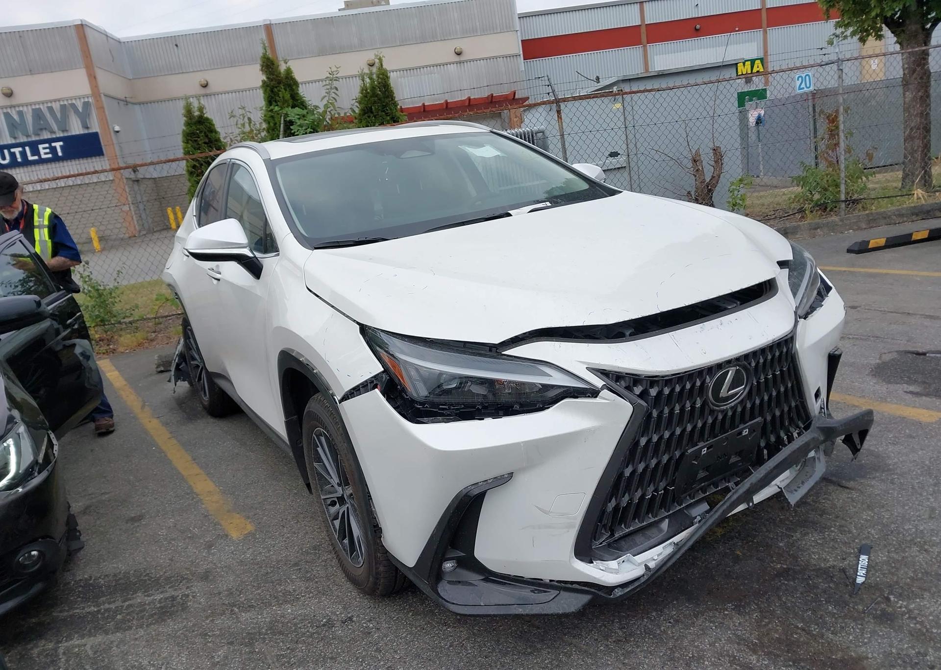 2025 LEXUS NX 450H LUXURY