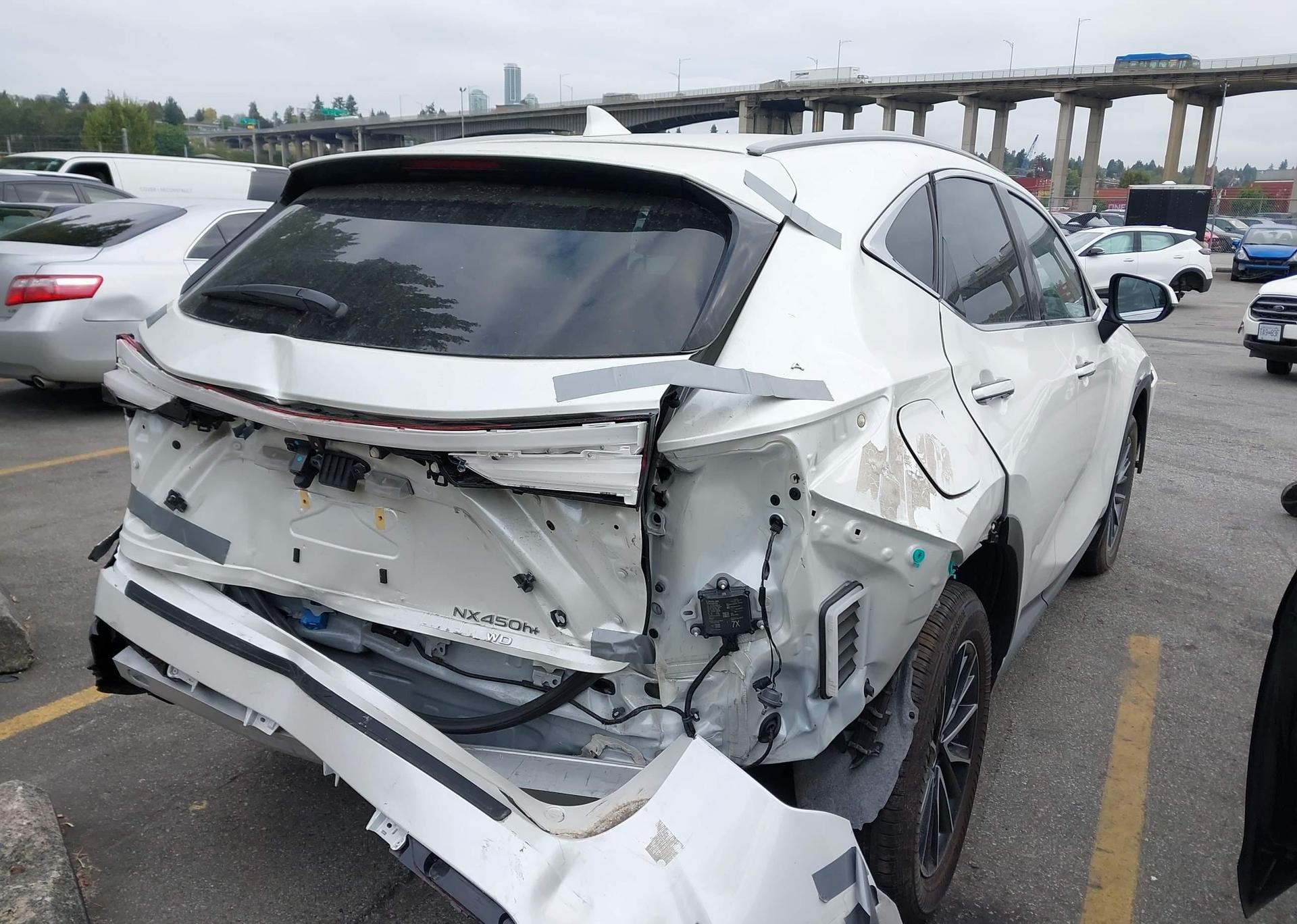2025 LEXUS NX 450H LUXURY