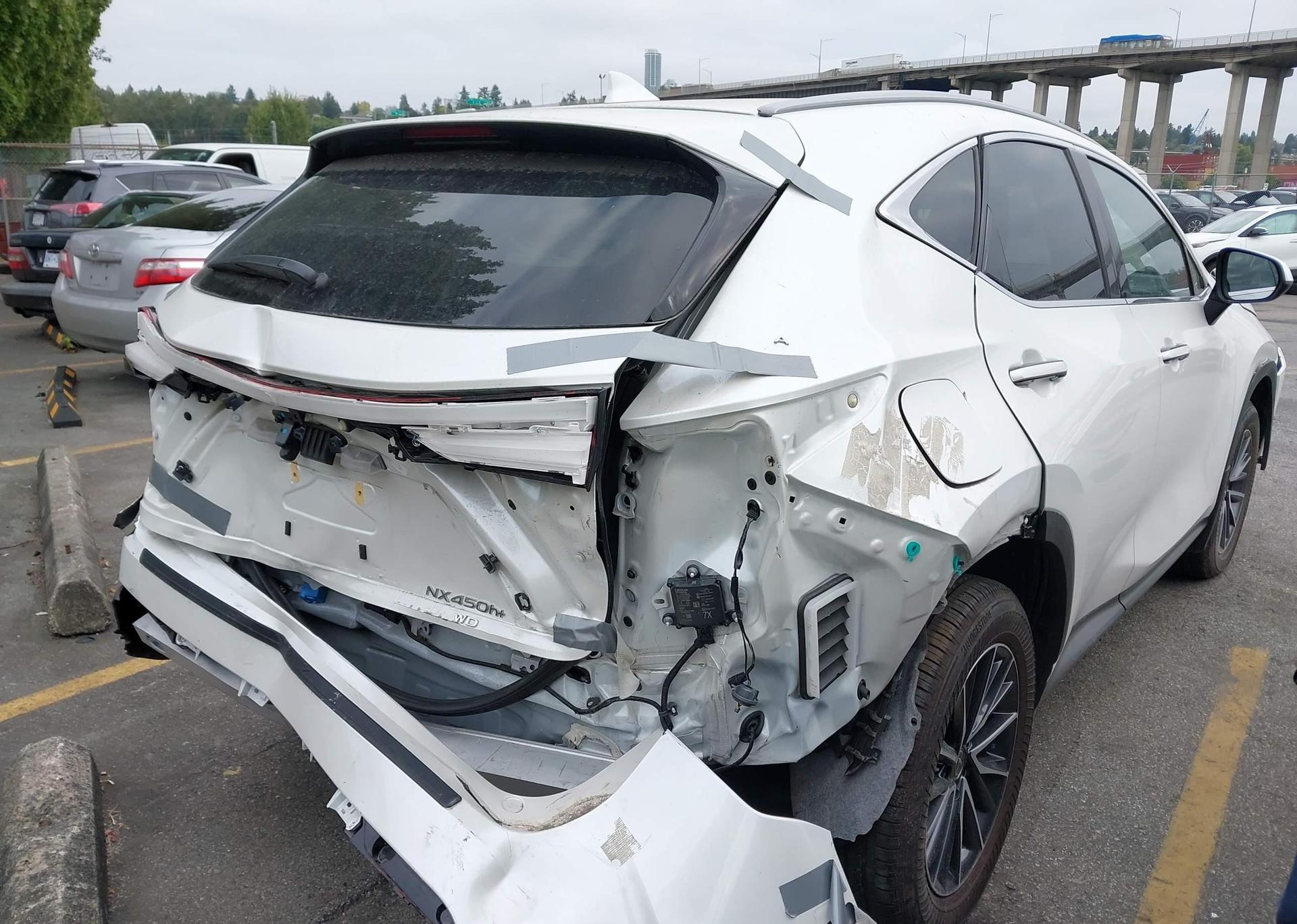 2025 LEXUS NX 450H LUXURY