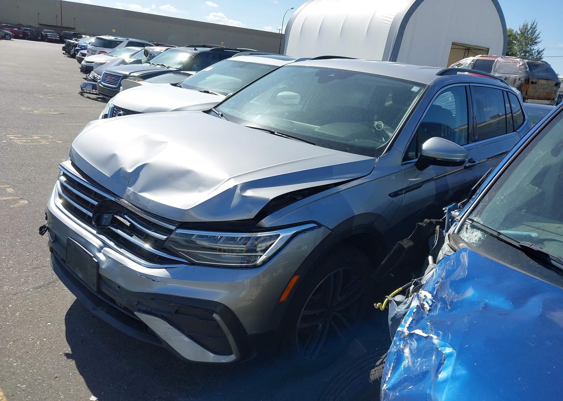 2023 VOLKSWAGEN TIGUAN SE