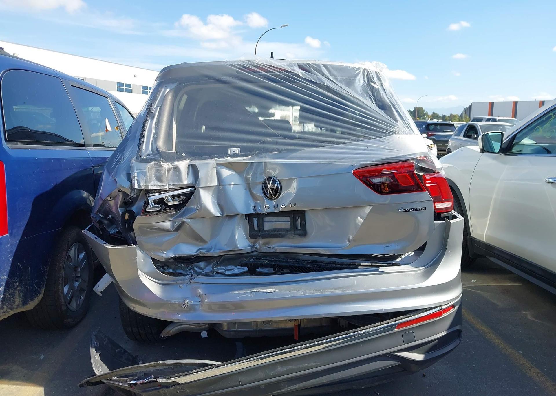 2023 VOLKSWAGEN TIGUAN SE