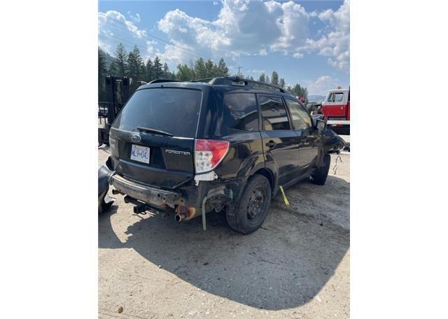 2010 SUBARU FORESTER XS