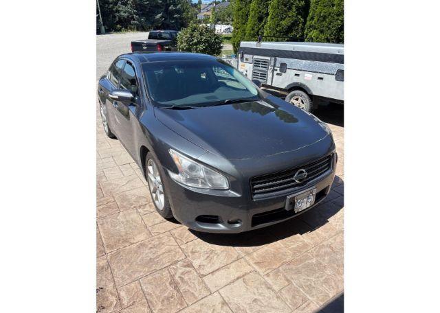 2010 NISSAN MAXIMA S
