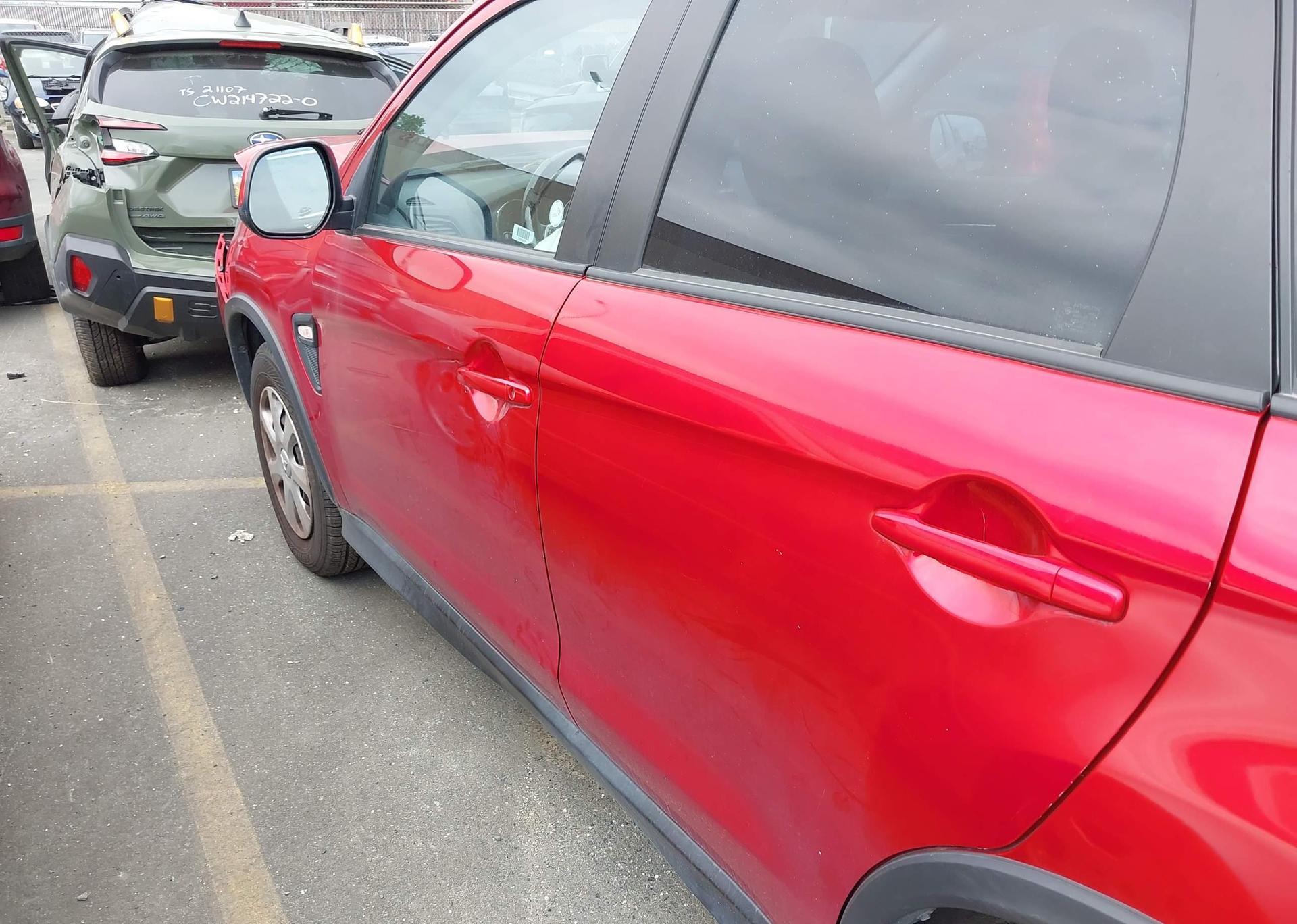 2021 MITSUBISHI RVR
