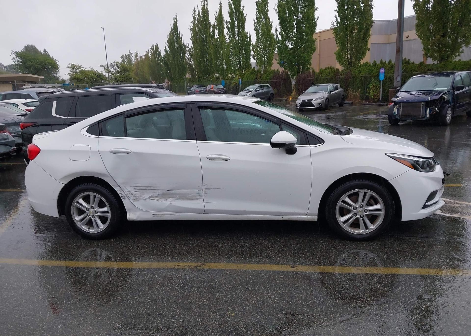 2017 CHEVROLET CRUZE