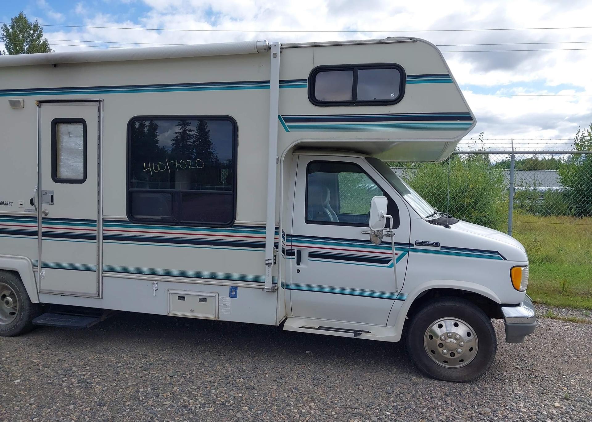 1992 FORD ECONOLINE E350 CUTAWAY VAN