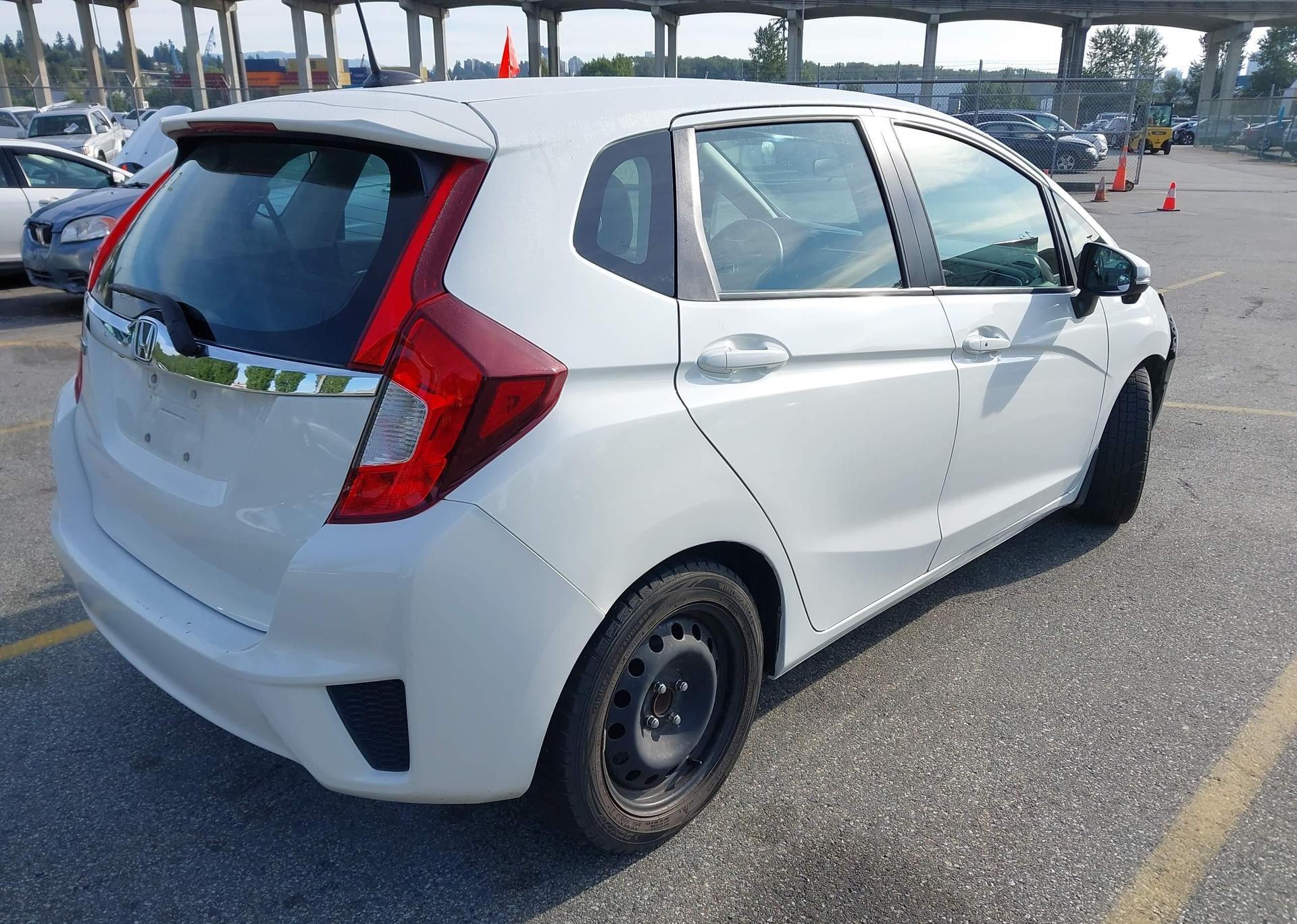 2015 HONDA FIT