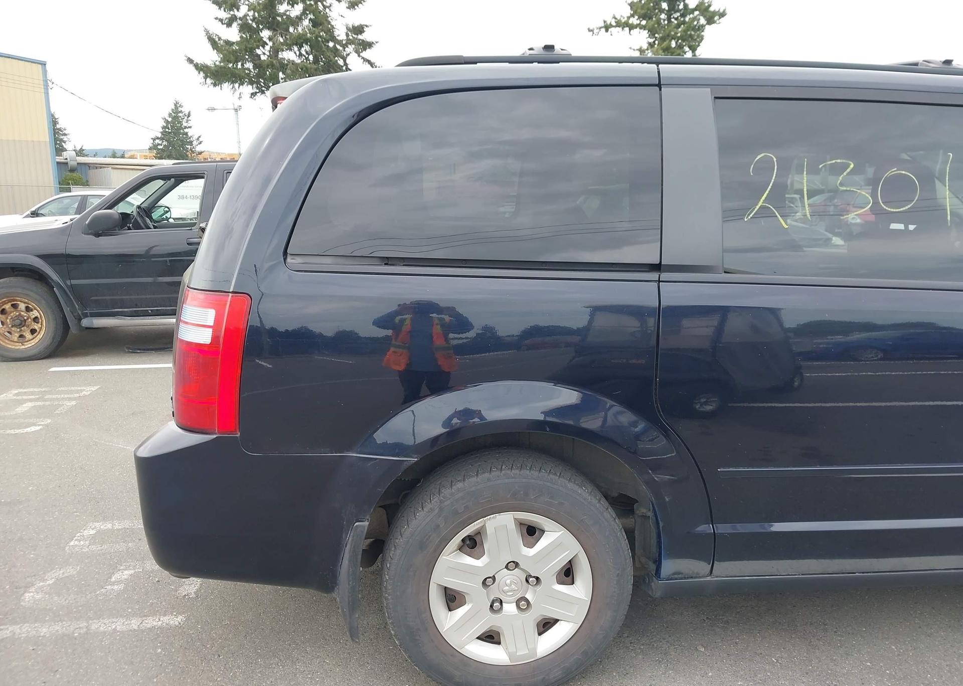 2010 DODGE GRAND CARAVAN SE