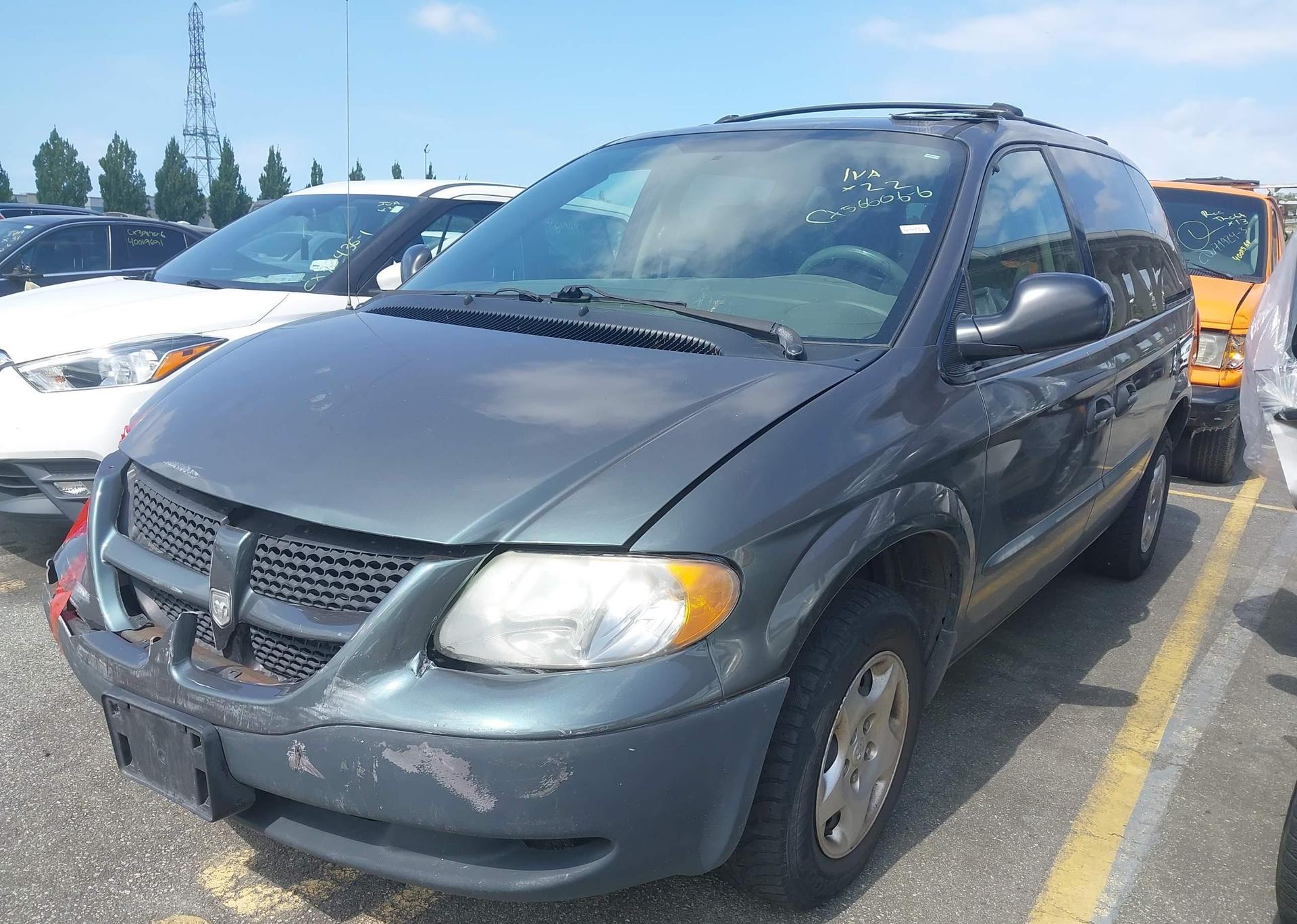 2003 DODGE CARAVAN SE